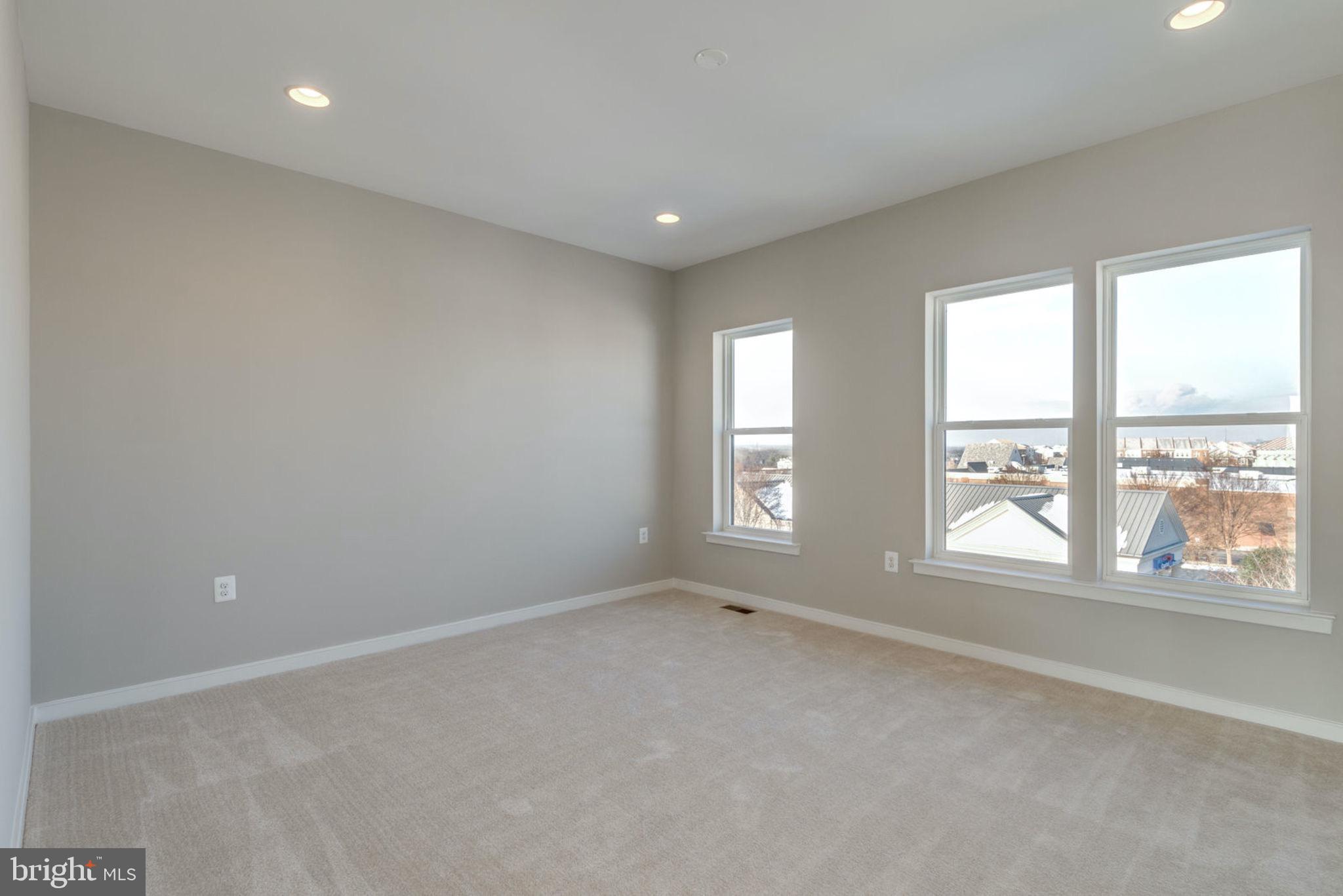 BRAMBLETON TOWN CENTER - Residential Lease