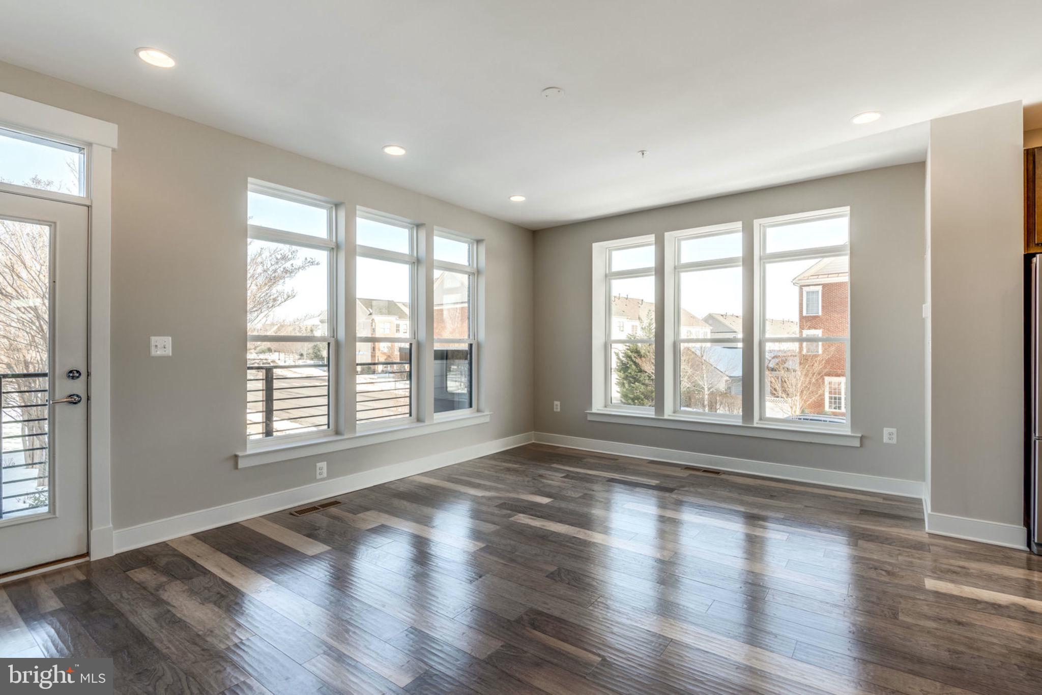 BRAMBLETON TOWN CENTER - Residential Lease