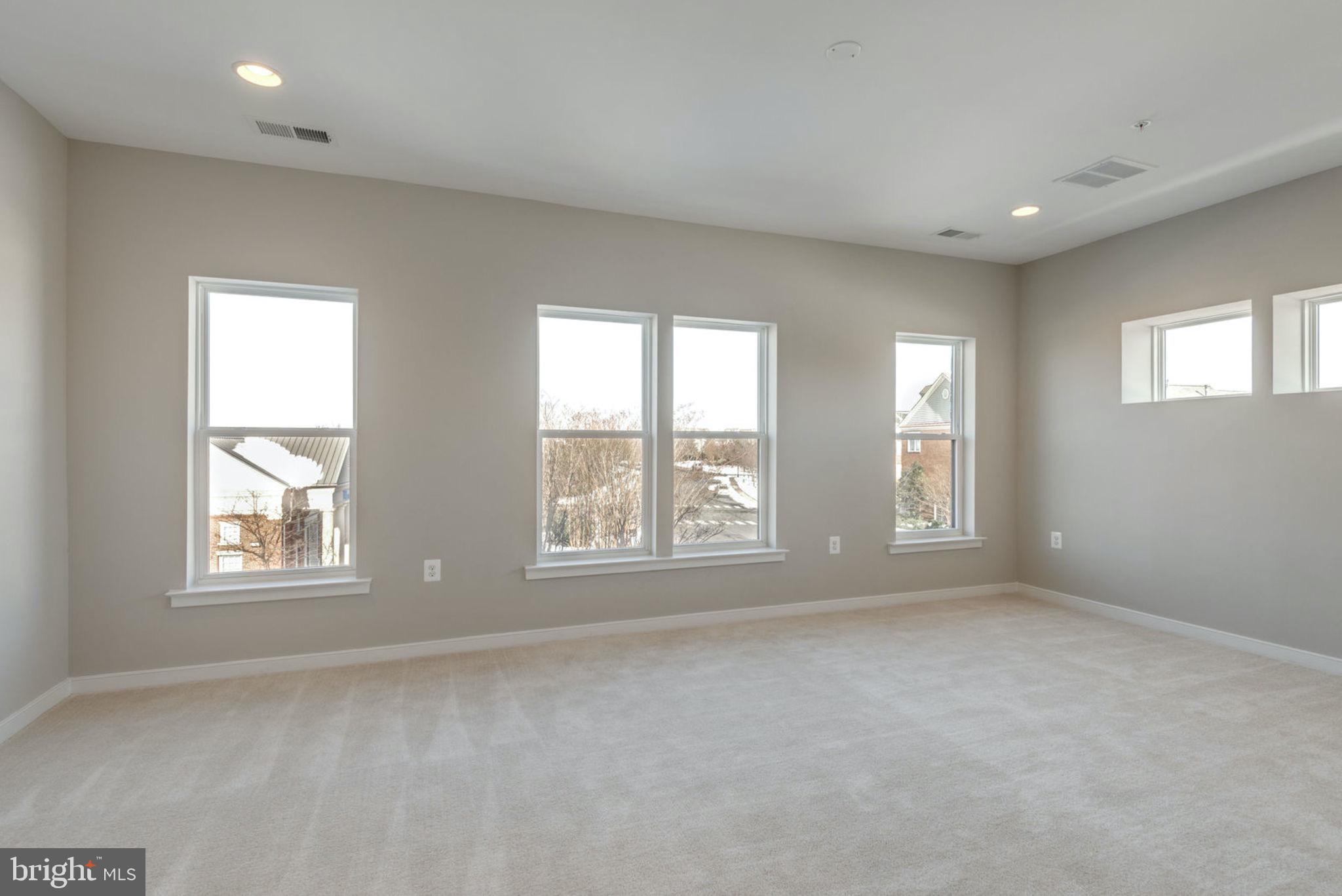 BRAMBLETON TOWN CENTER - Residential Lease