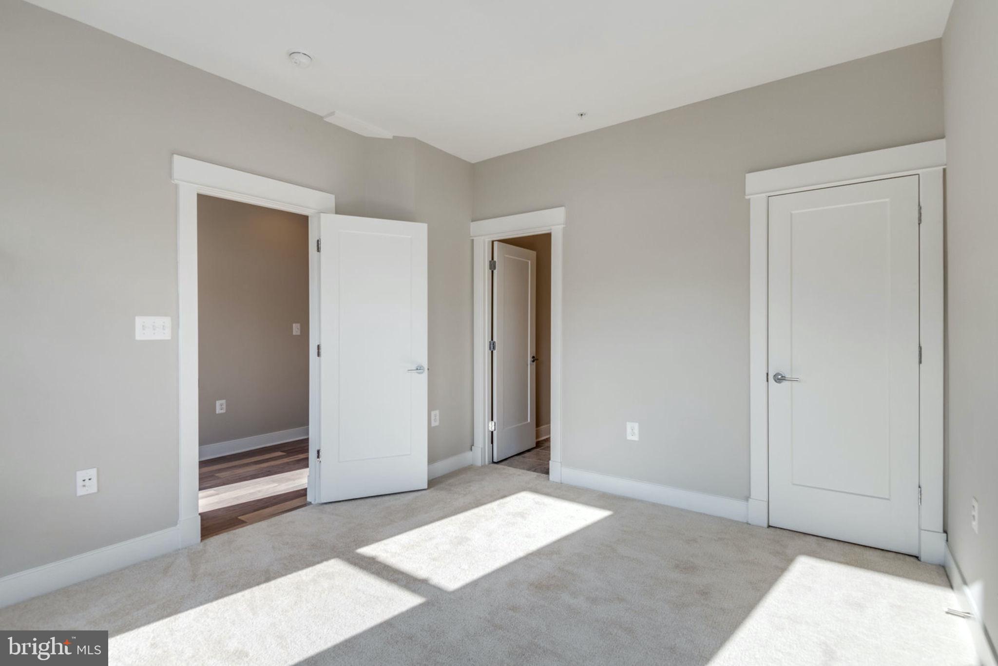 BRAMBLETON TOWN CENTER - Residential Lease