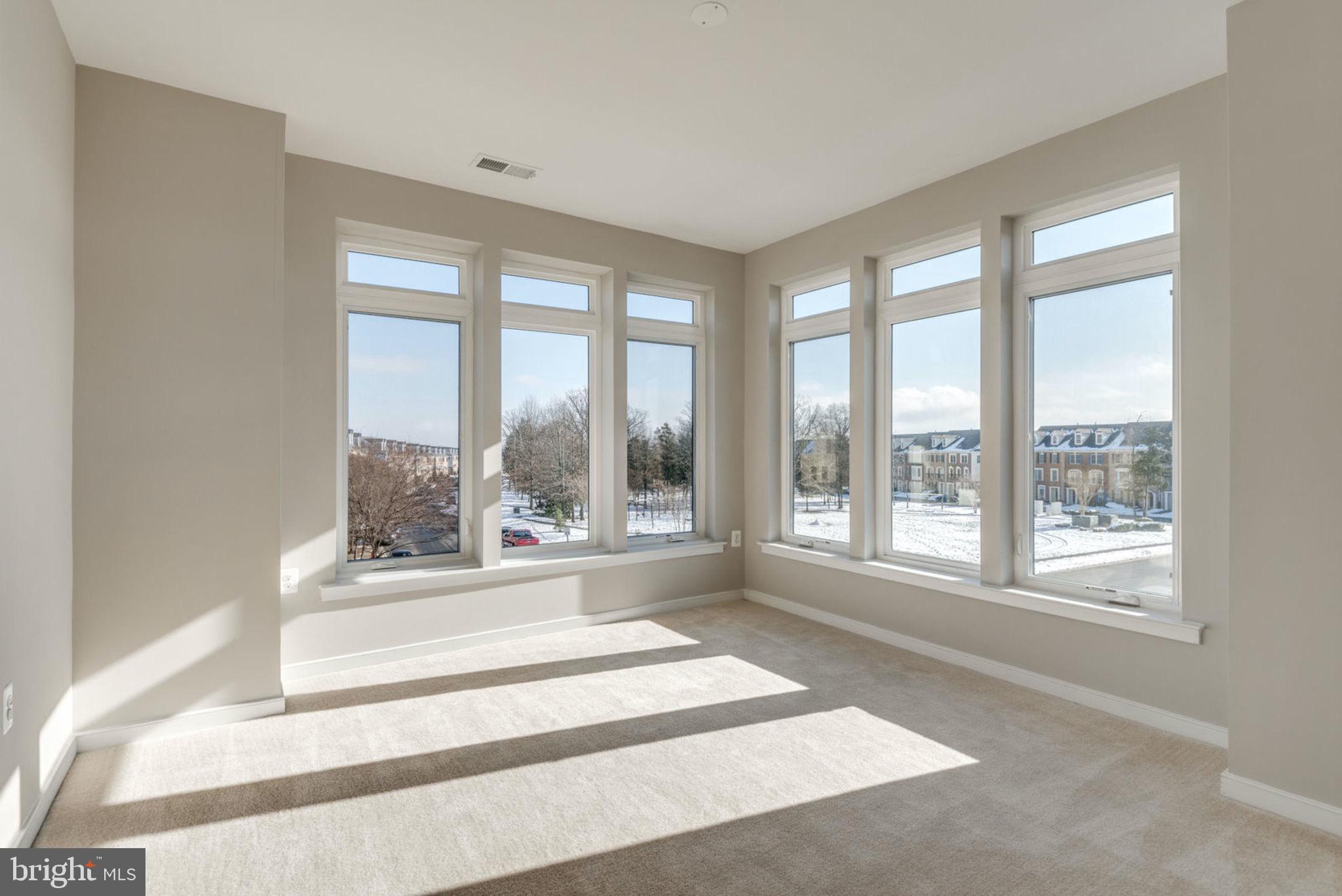 BRAMBLETON TOWN CENTER - Residential Lease