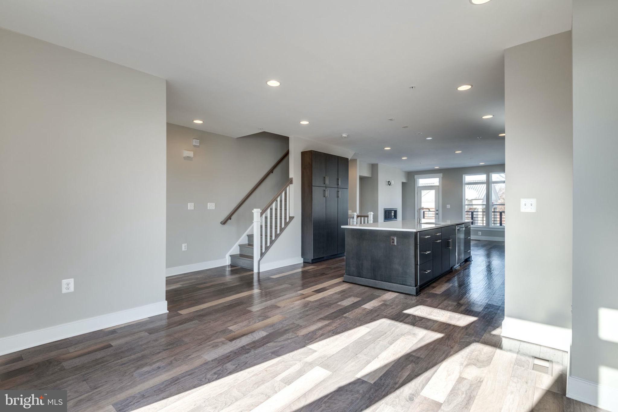 BRAMBLETON TOWN CENTER - Residential Lease