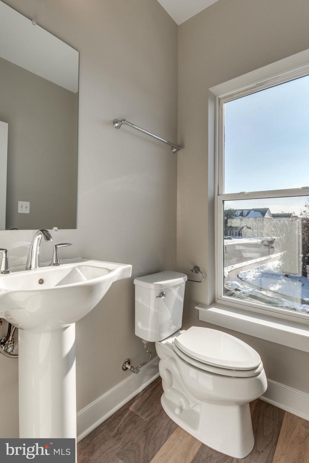 BRAMBLETON TOWN CENTER - Residential Lease