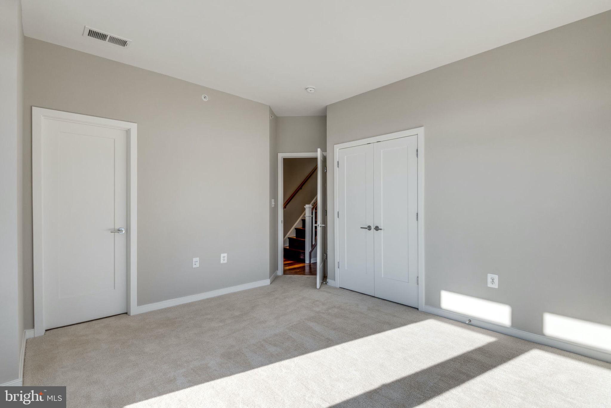 BRAMBLETON TOWN CENTER - Residential Lease