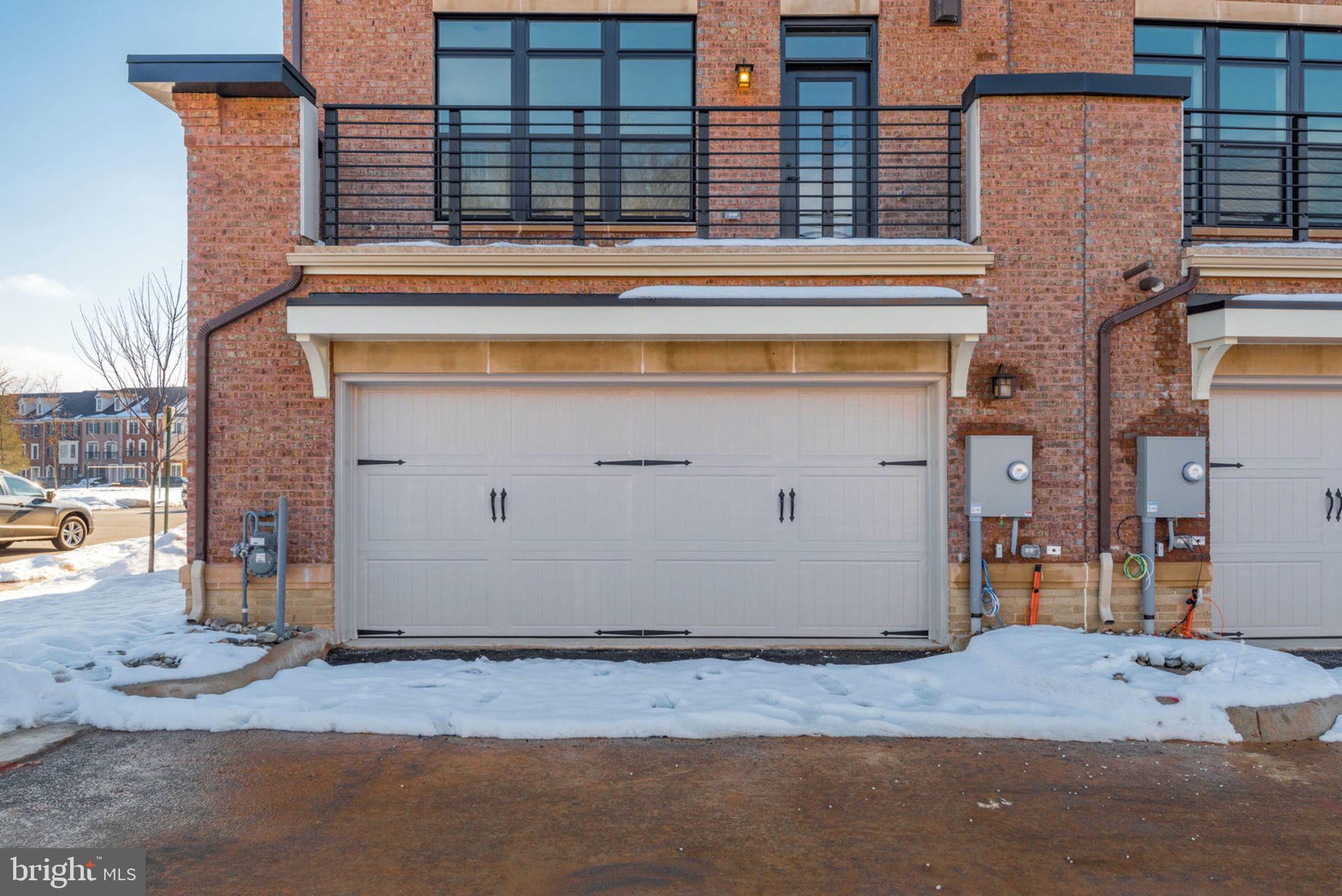 BRAMBLETON TOWN CENTER - Residential Lease