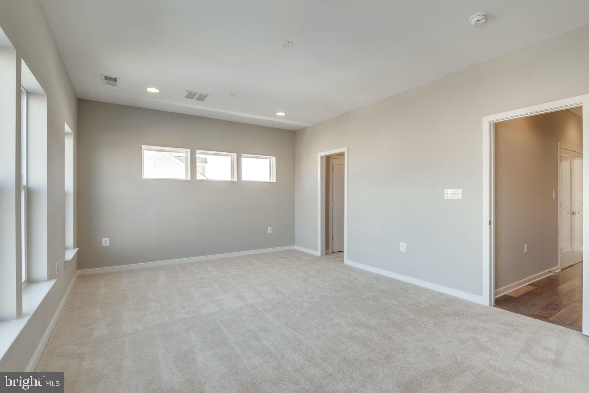 BRAMBLETON TOWN CENTER - Residential Lease