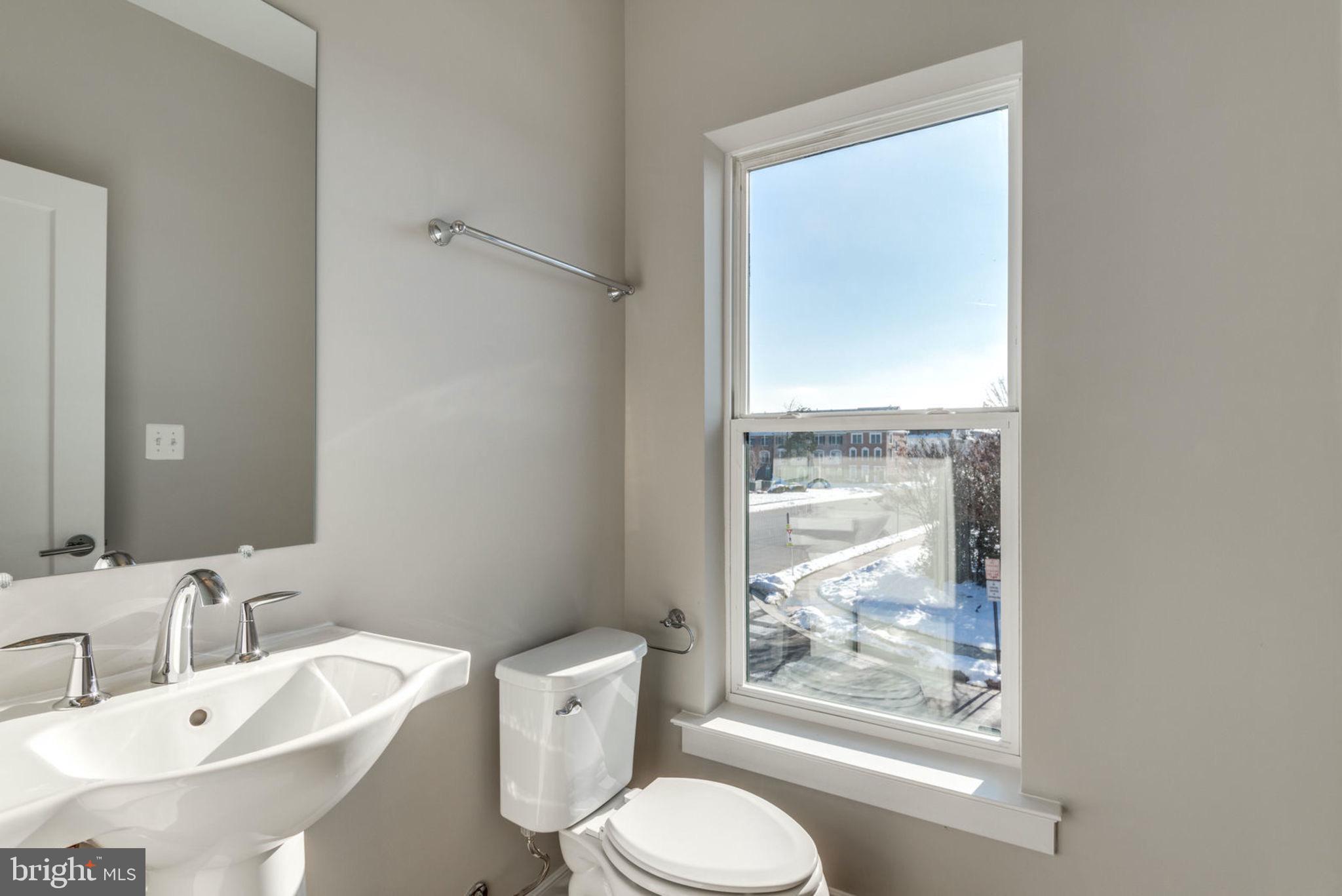 BRAMBLETON TOWN CENTER - Residential Lease