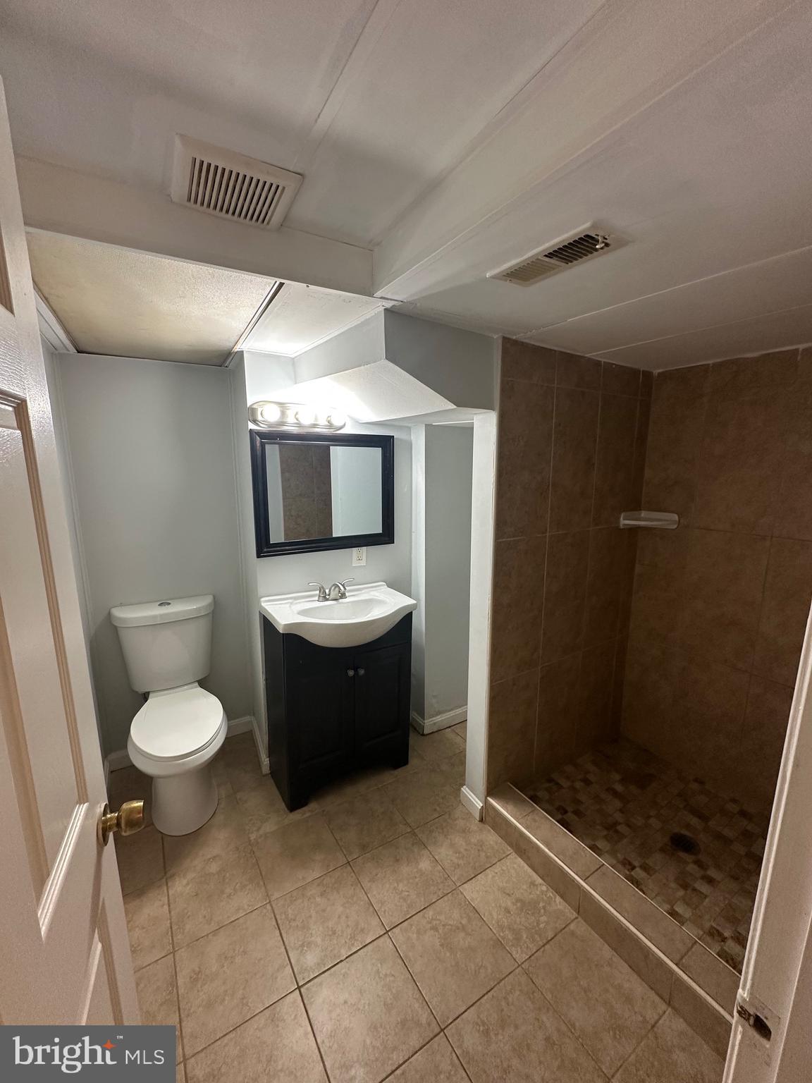 LAURAVILLE HISTORIC DISTRICT - Residential Lease