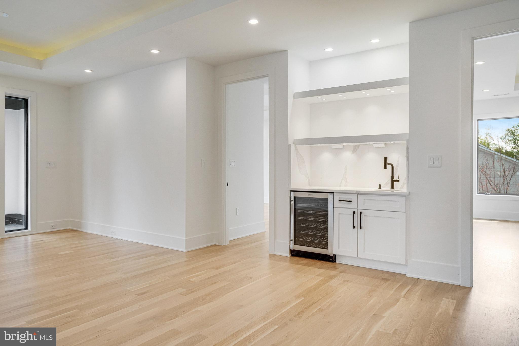 POWHATAN HILLS - Residential