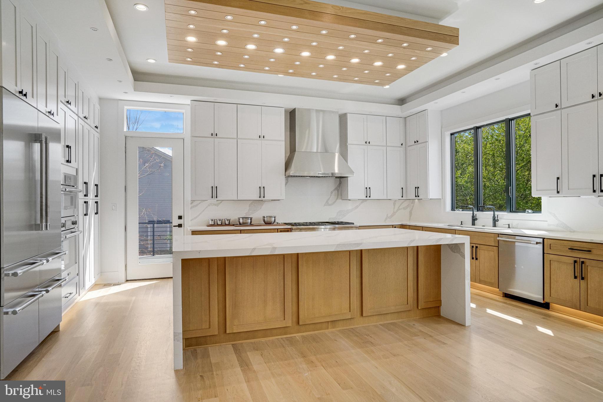 POWHATAN HILLS - Residential