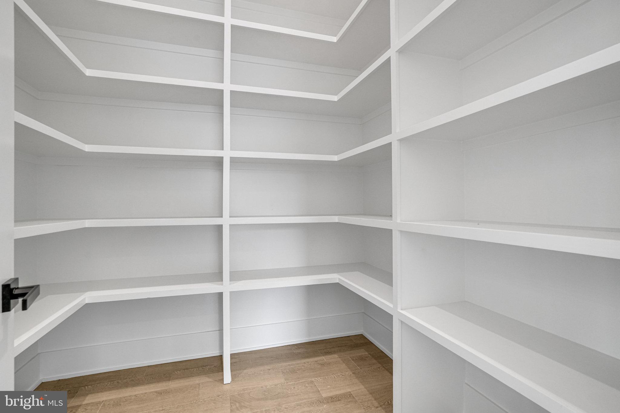 POWHATAN HILLS - Residential