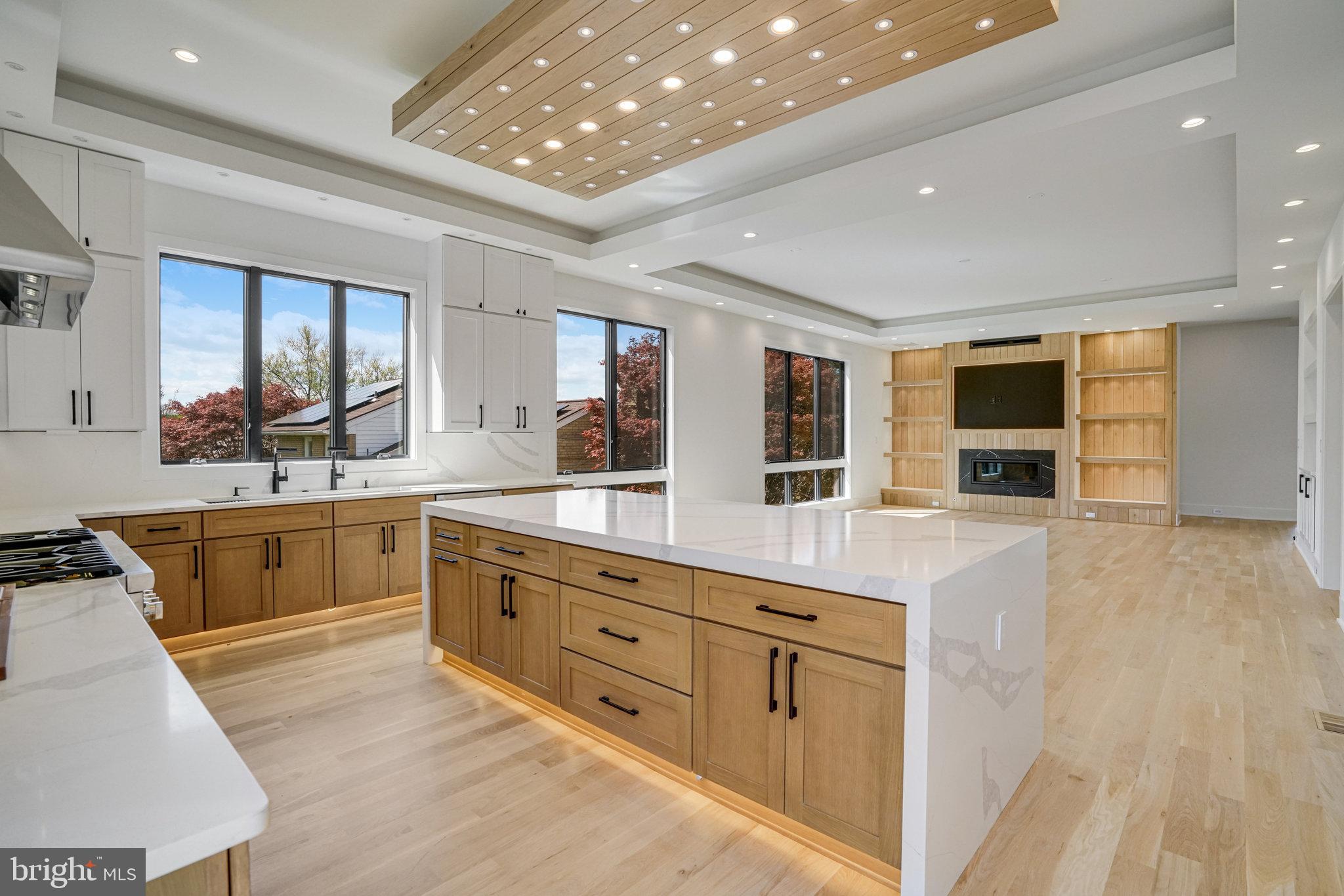 POWHATAN HILLS - Residential