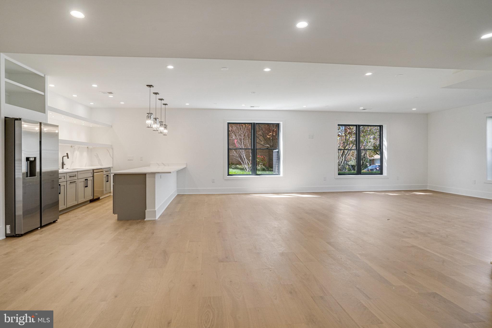 POWHATAN HILLS - Residential