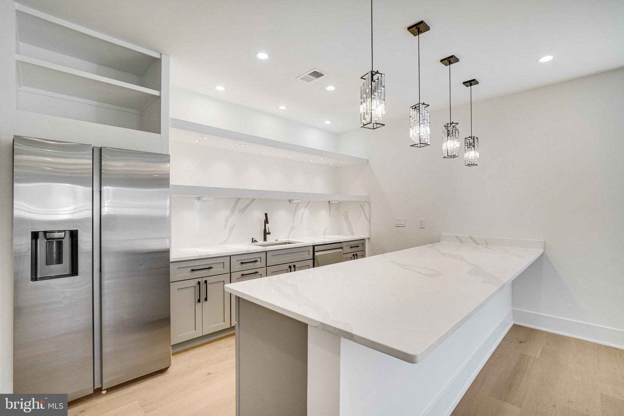 POWHATAN HILLS - Residential