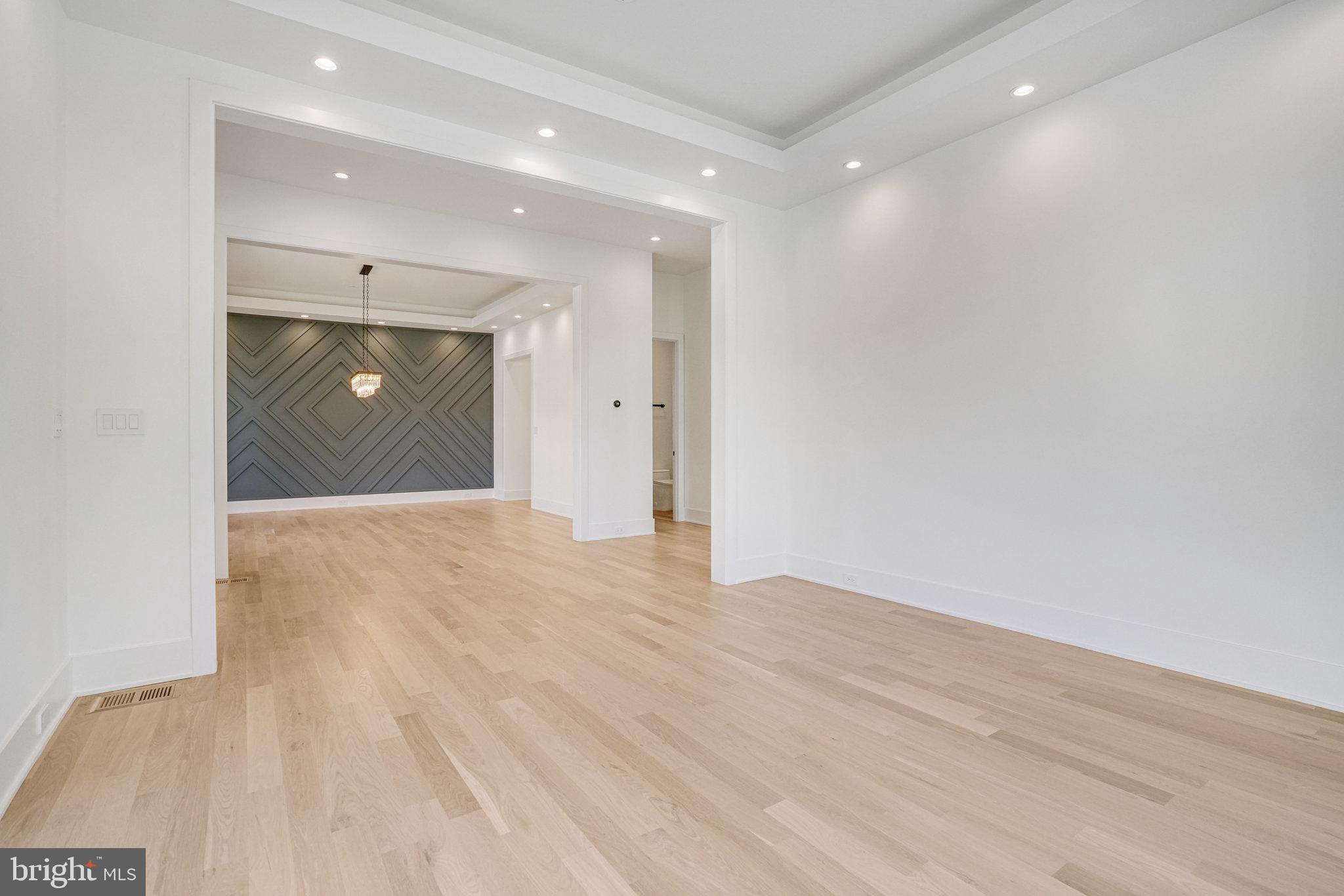 POWHATAN HILLS - Residential