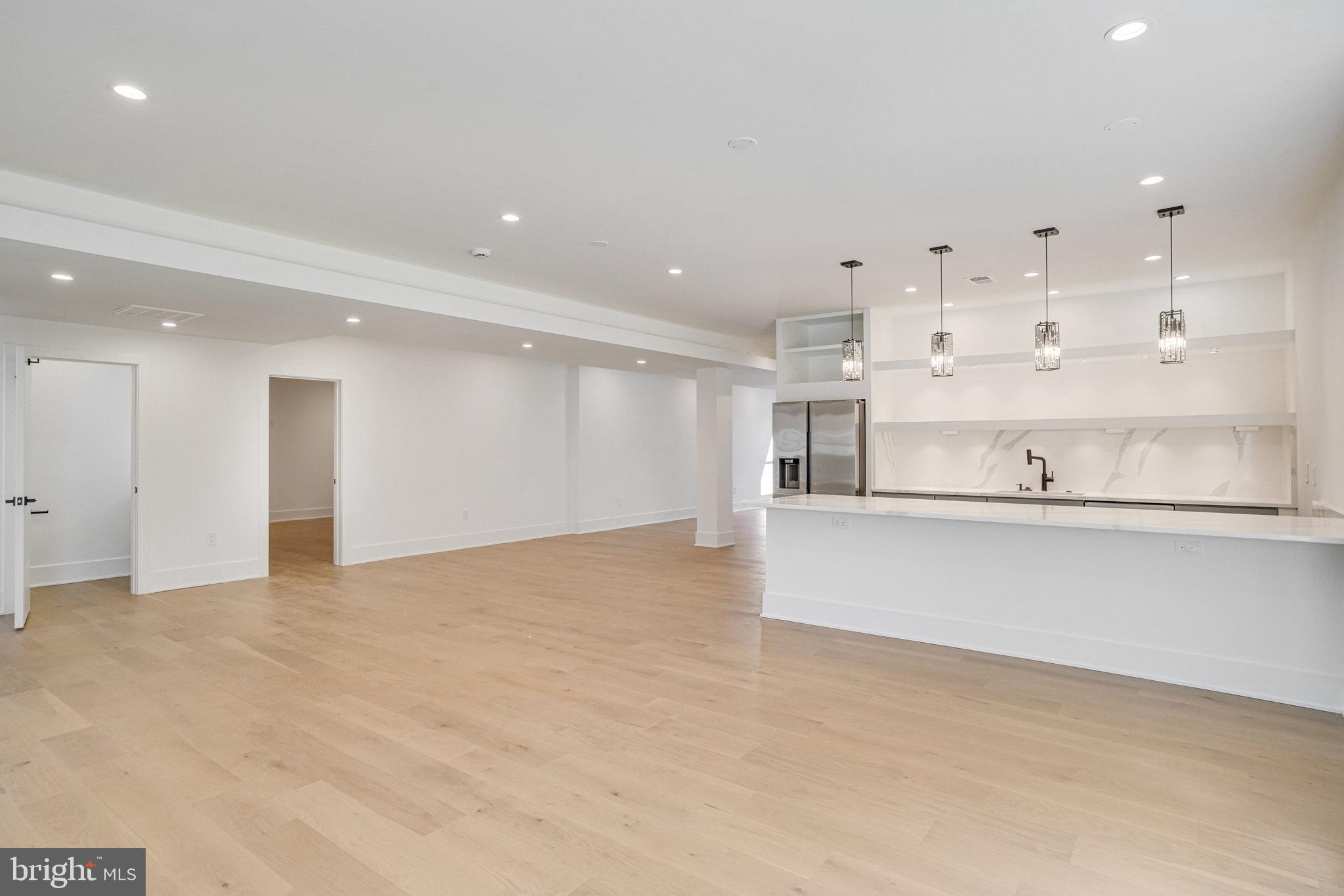 POWHATAN HILLS - Residential