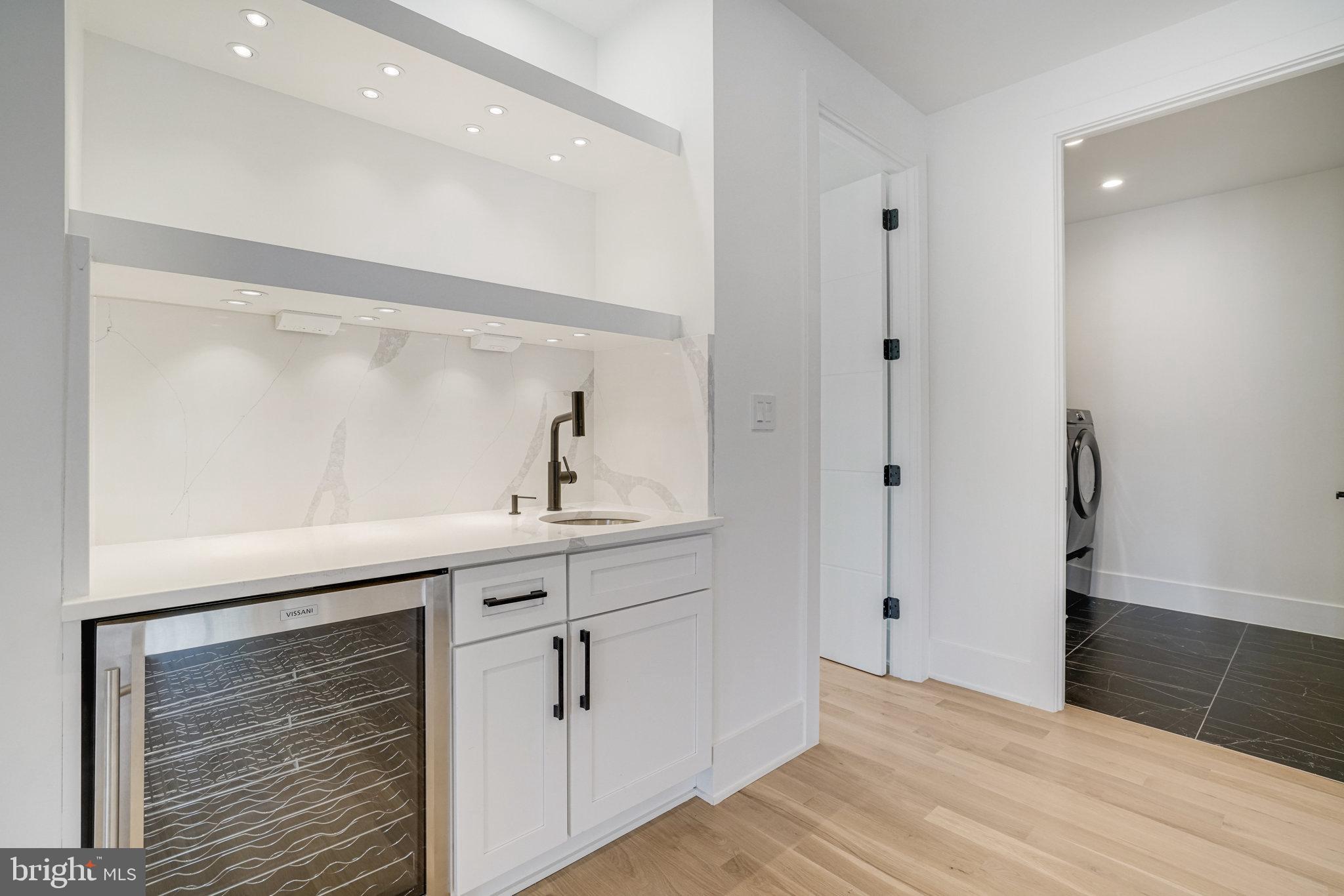 POWHATAN HILLS - Residential