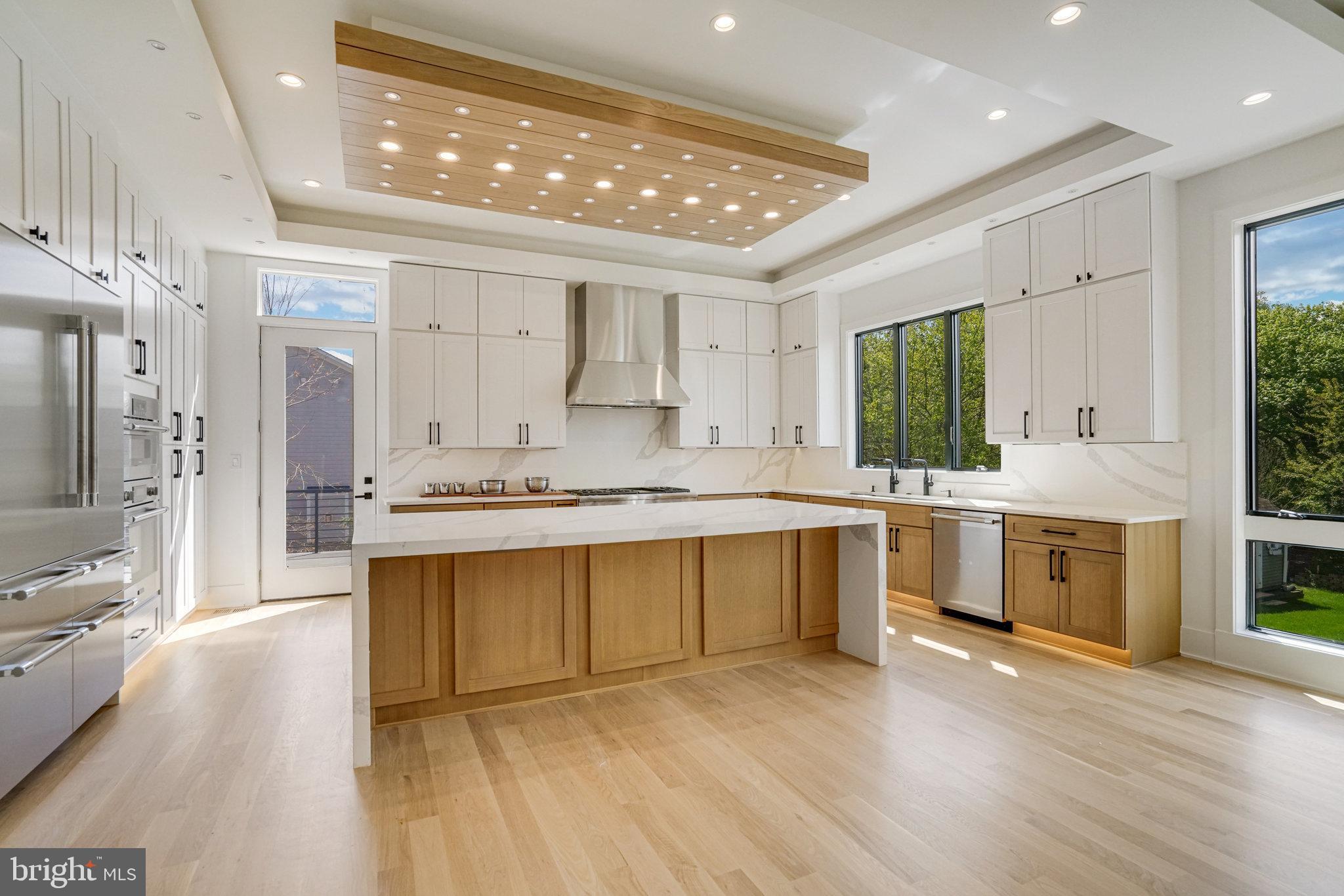 POWHATAN HILLS - Residential