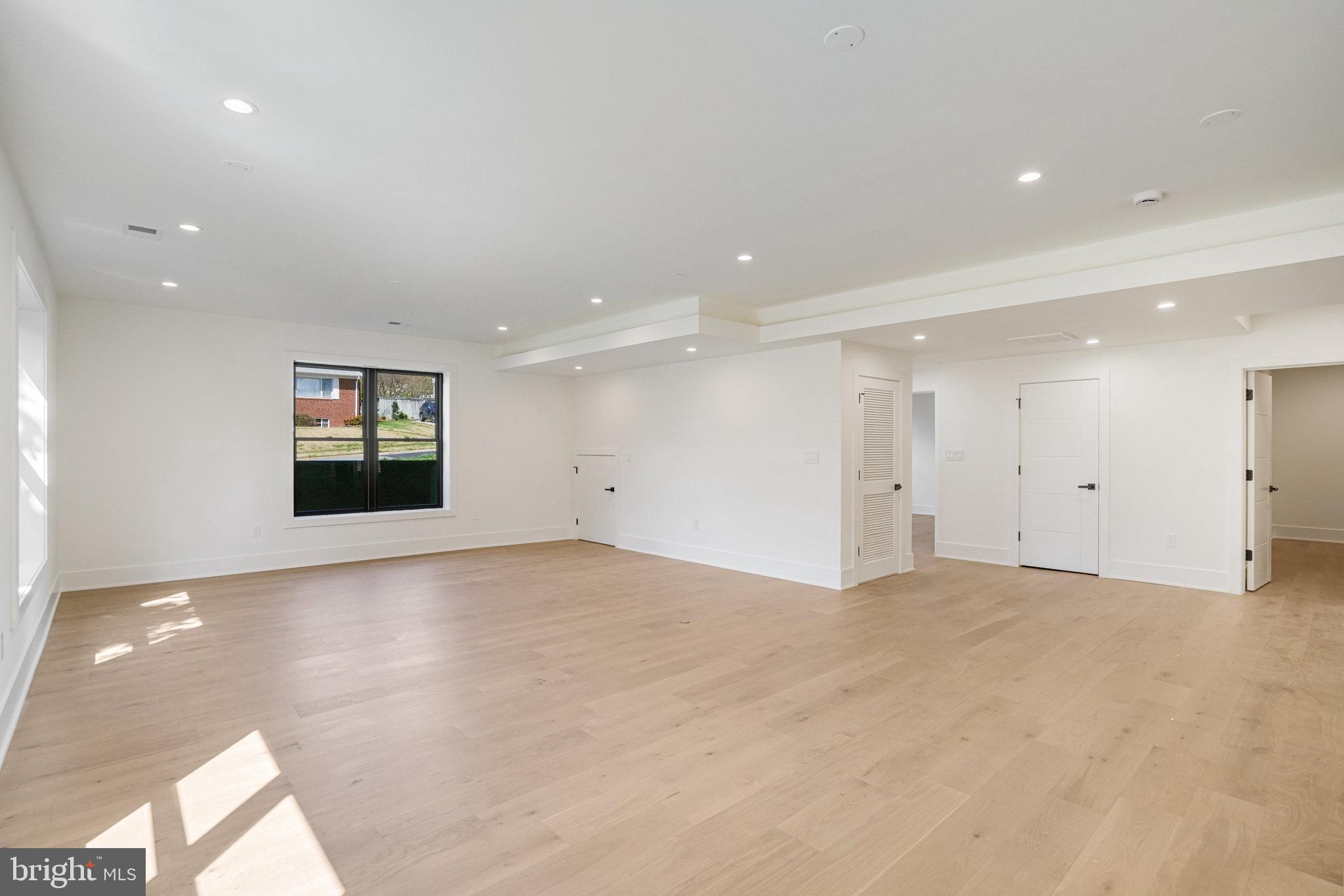 POWHATAN HILLS - Residential