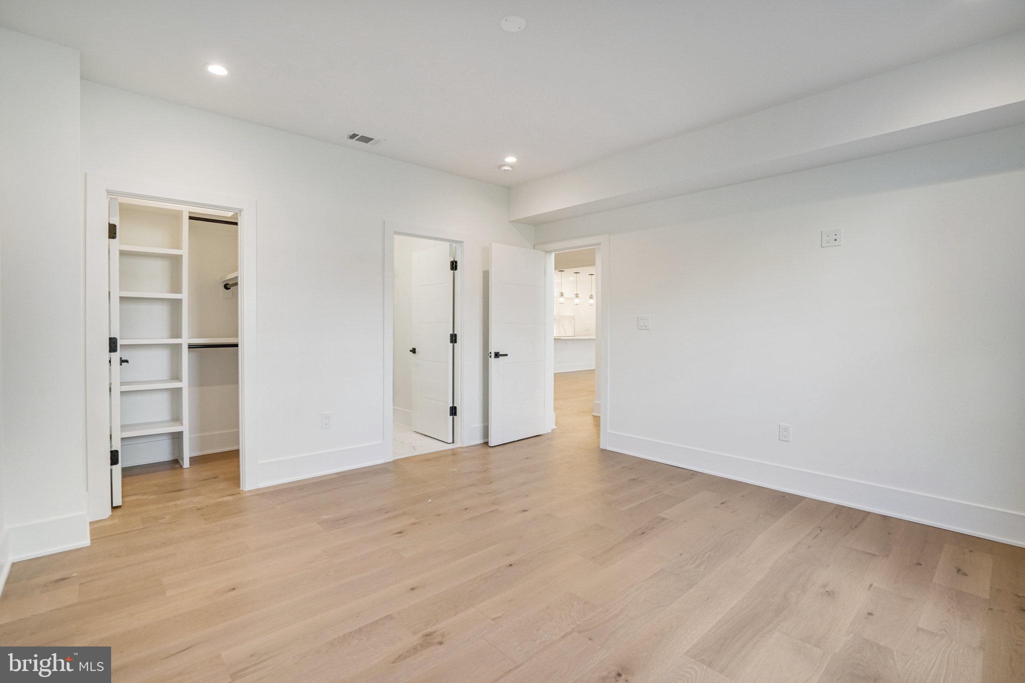 POWHATAN HILLS - Residential