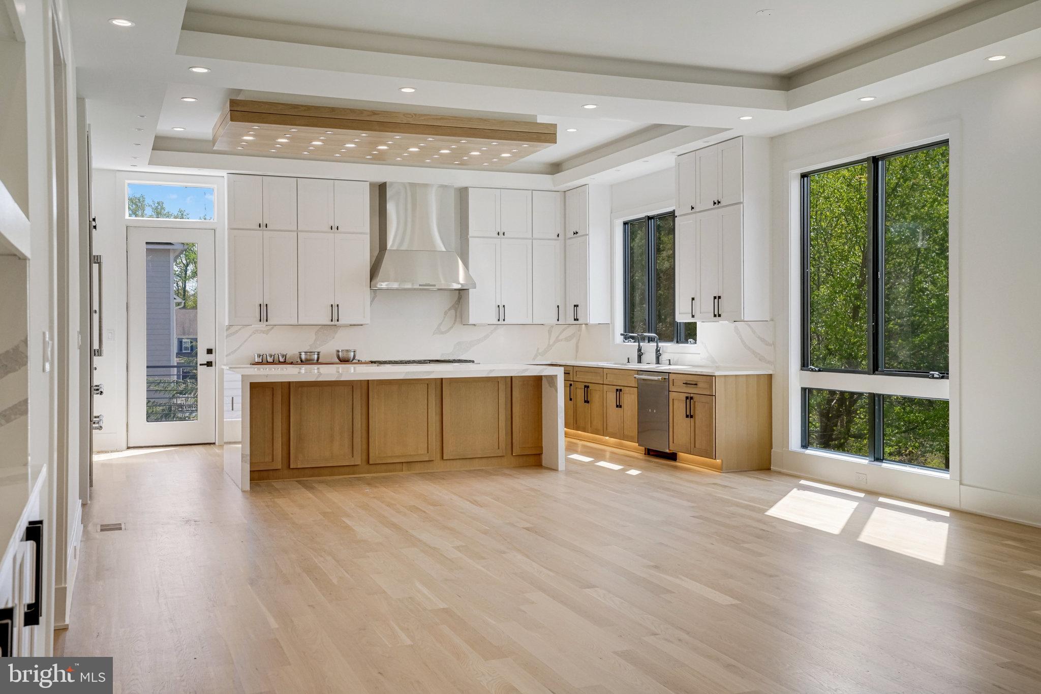 POWHATAN HILLS - Residential