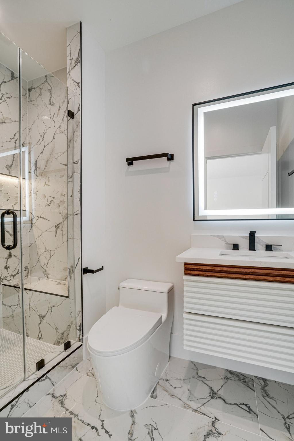 POWHATAN HILLS - Residential