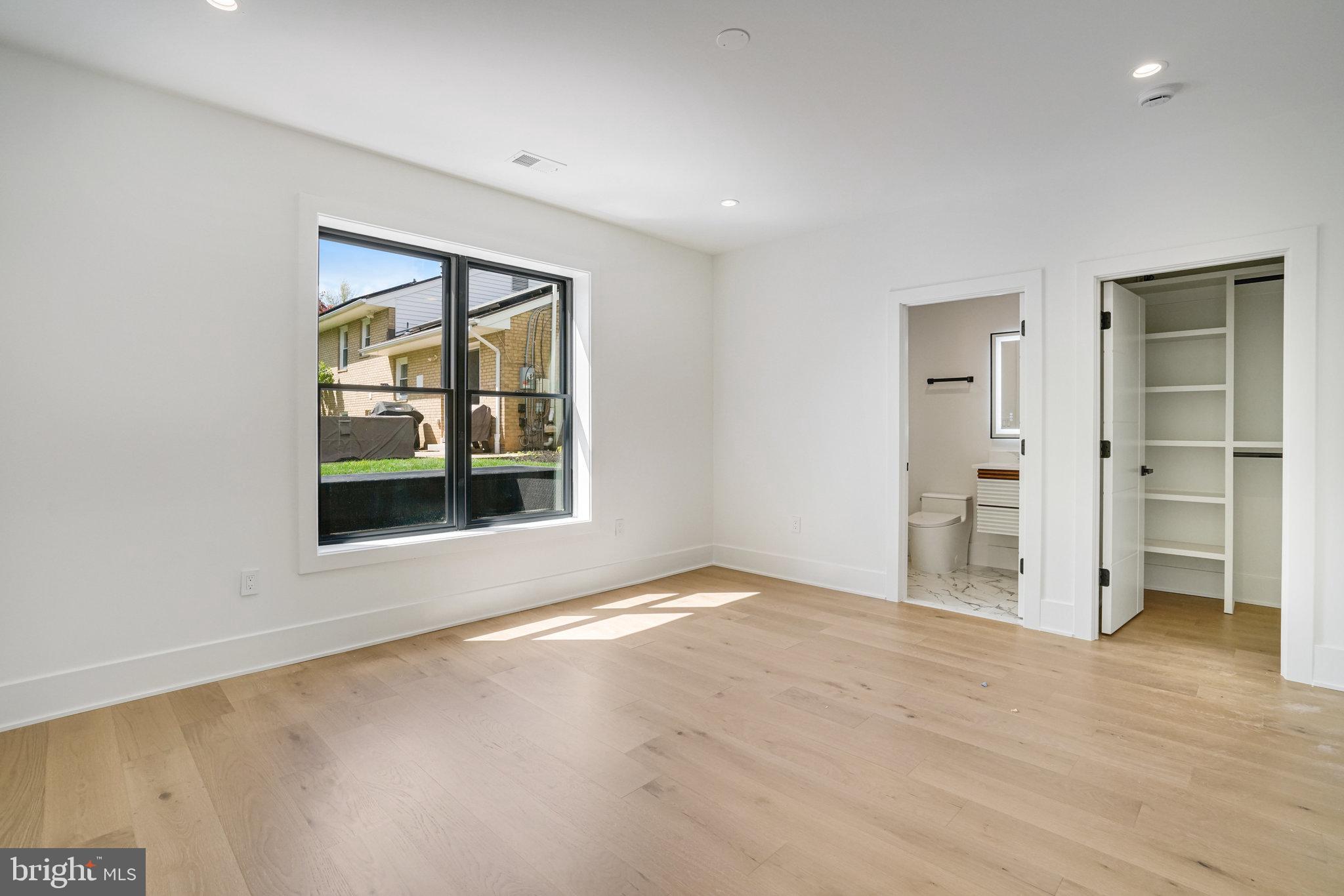 POWHATAN HILLS - Residential