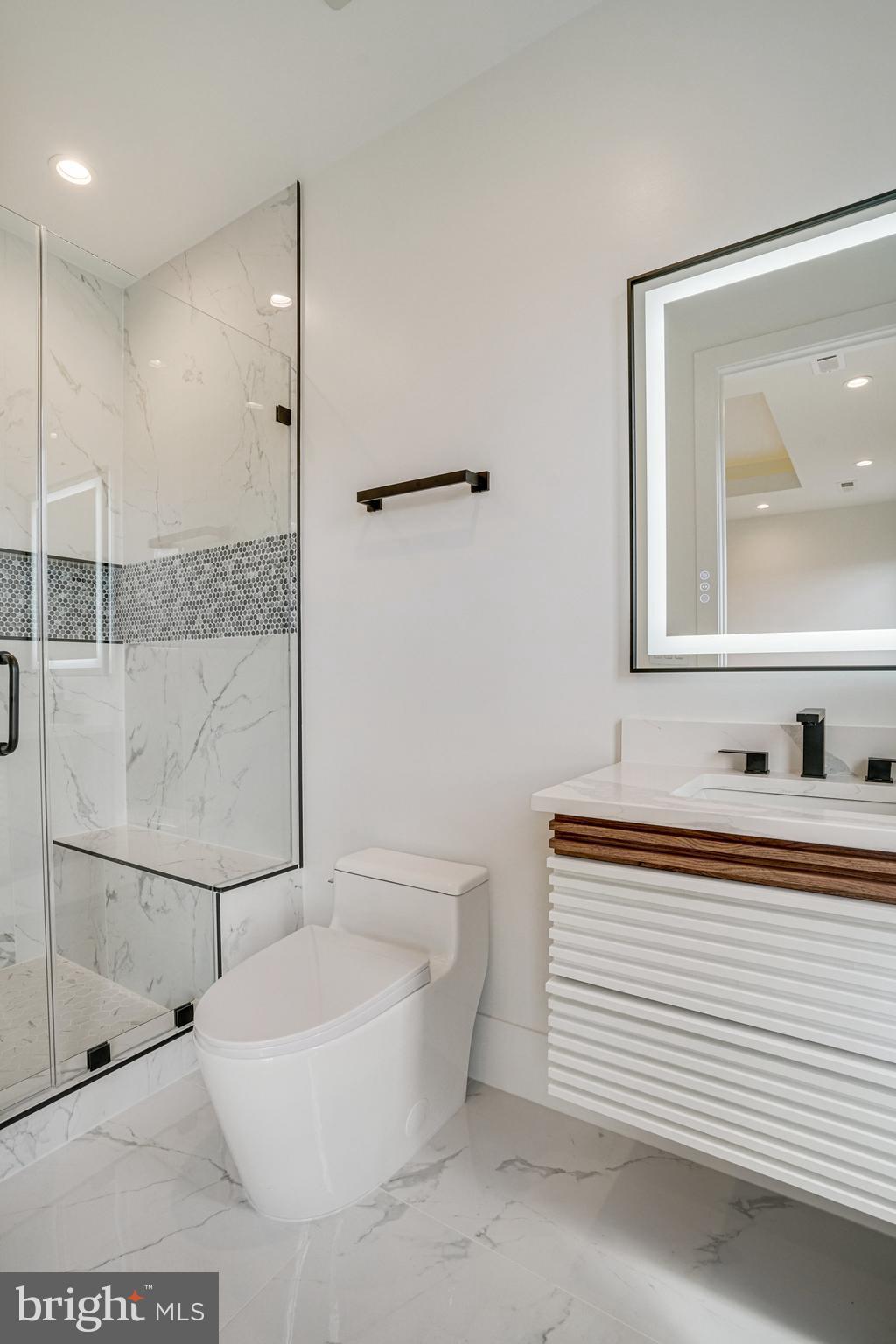 POWHATAN HILLS - Residential