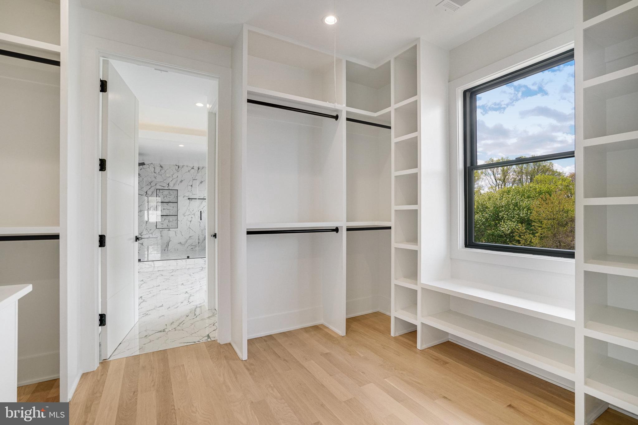 POWHATAN HILLS - Residential