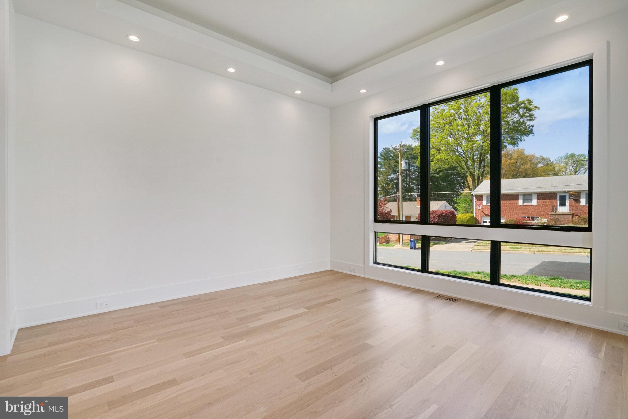 POWHATAN HILLS - Residential