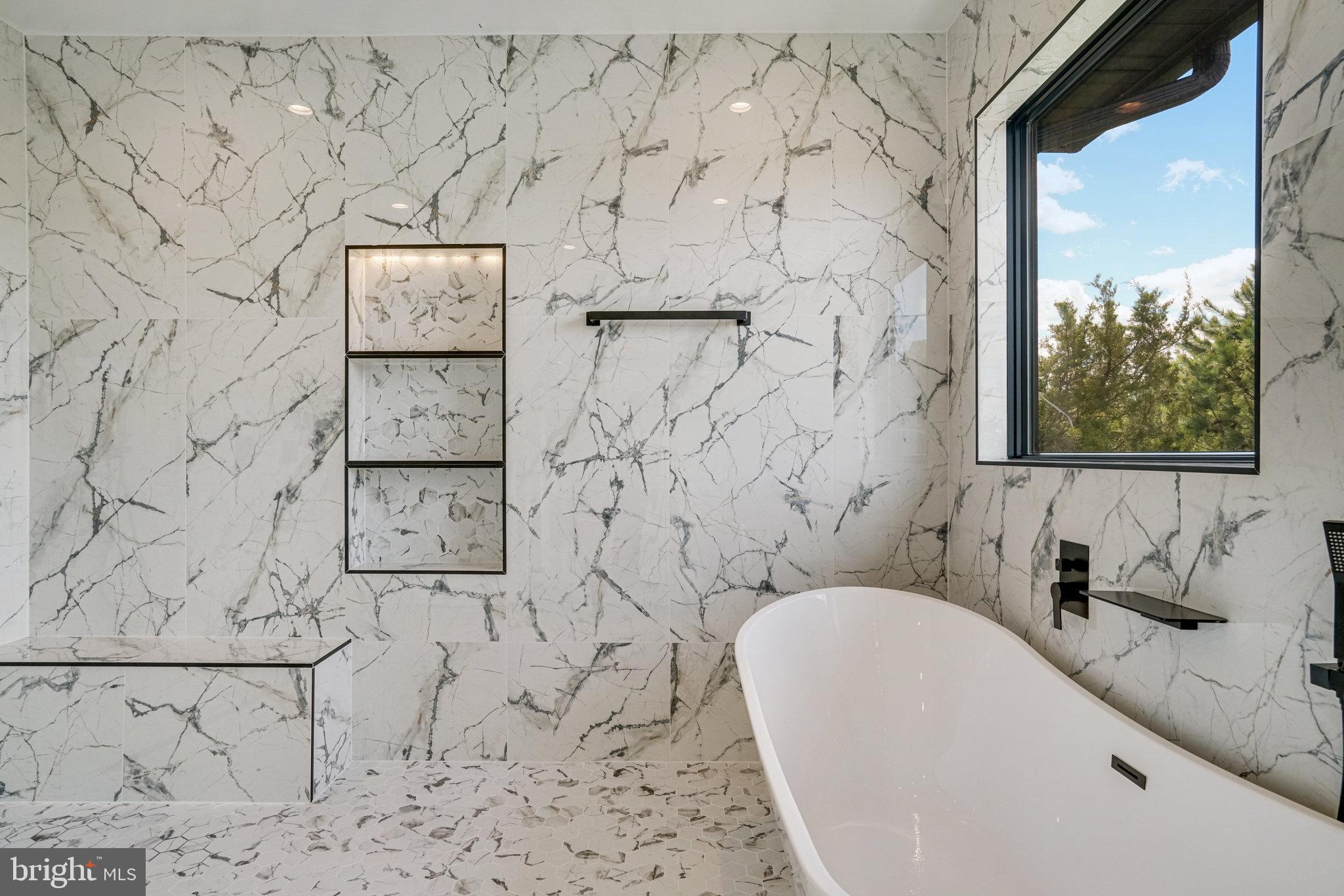 POWHATAN HILLS - Residential