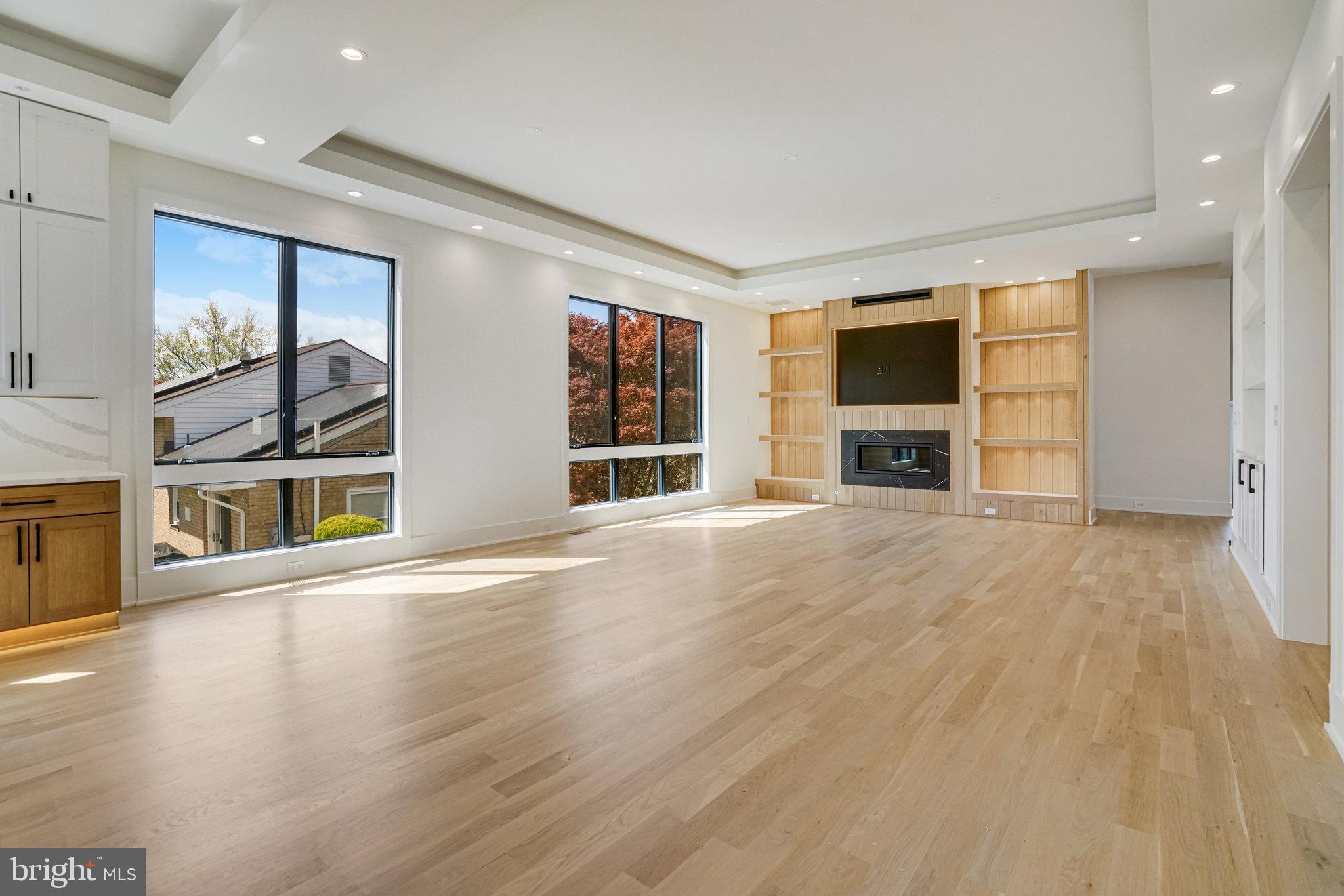 POWHATAN HILLS - Residential