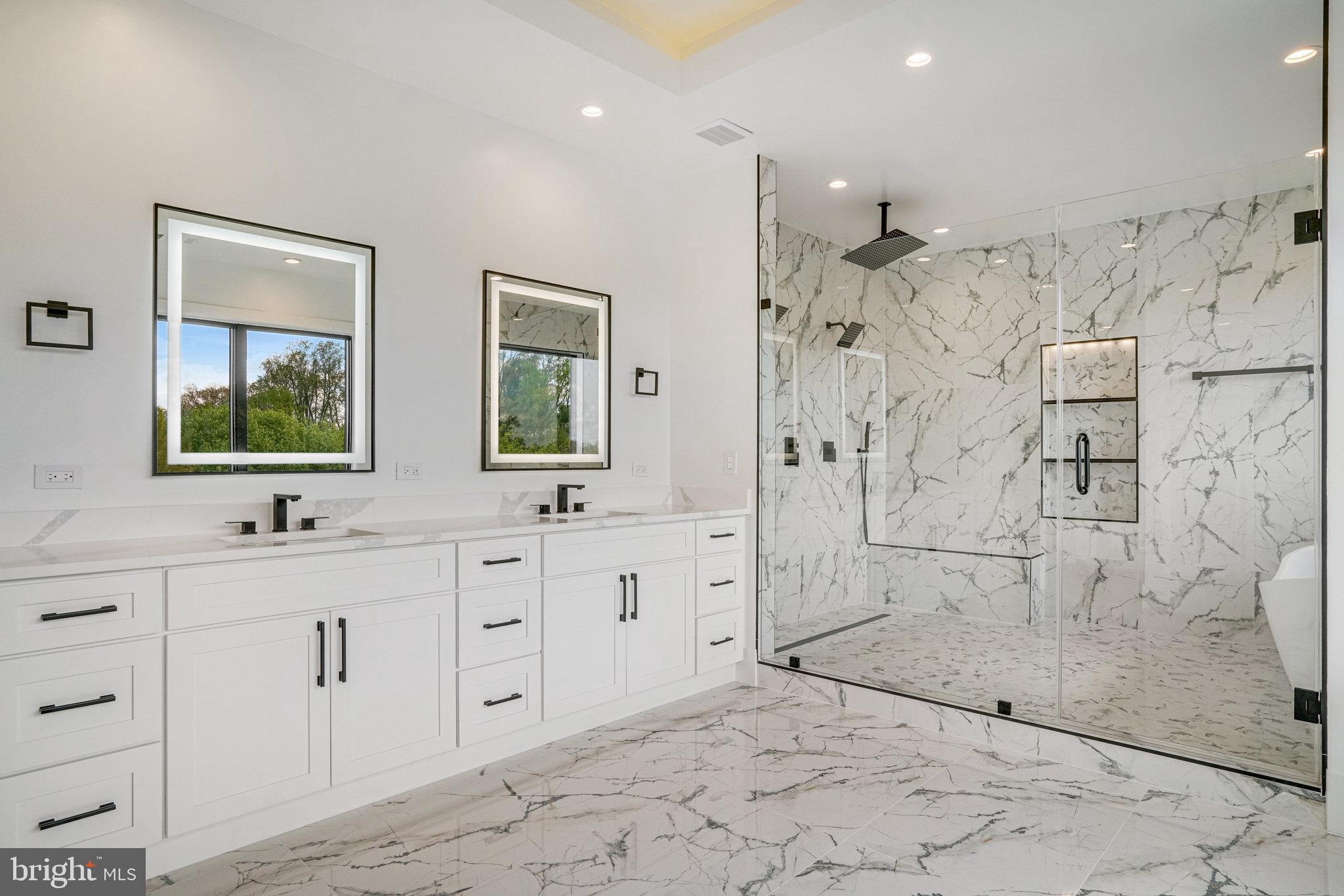 POWHATAN HILLS - Residential