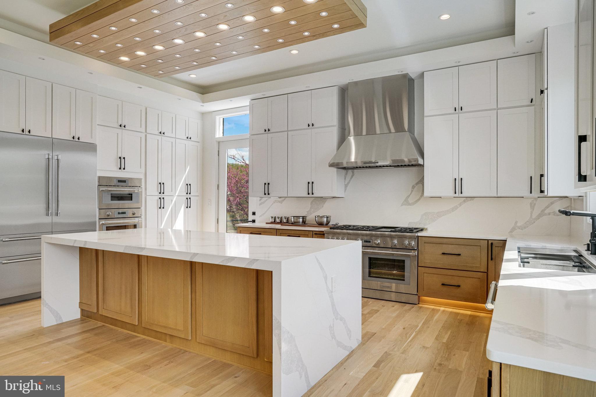 POWHATAN HILLS - Residential