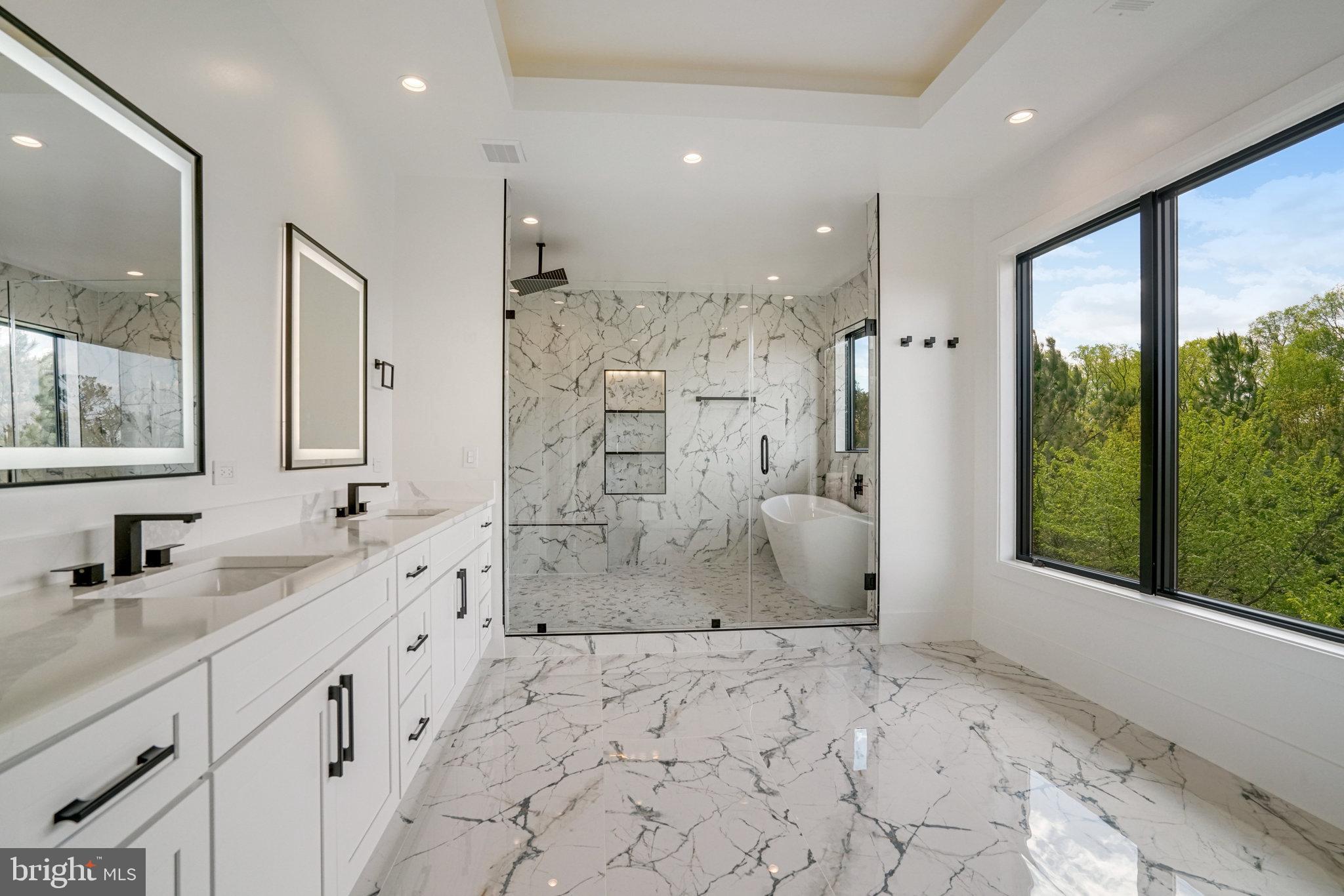 POWHATAN HILLS - Residential