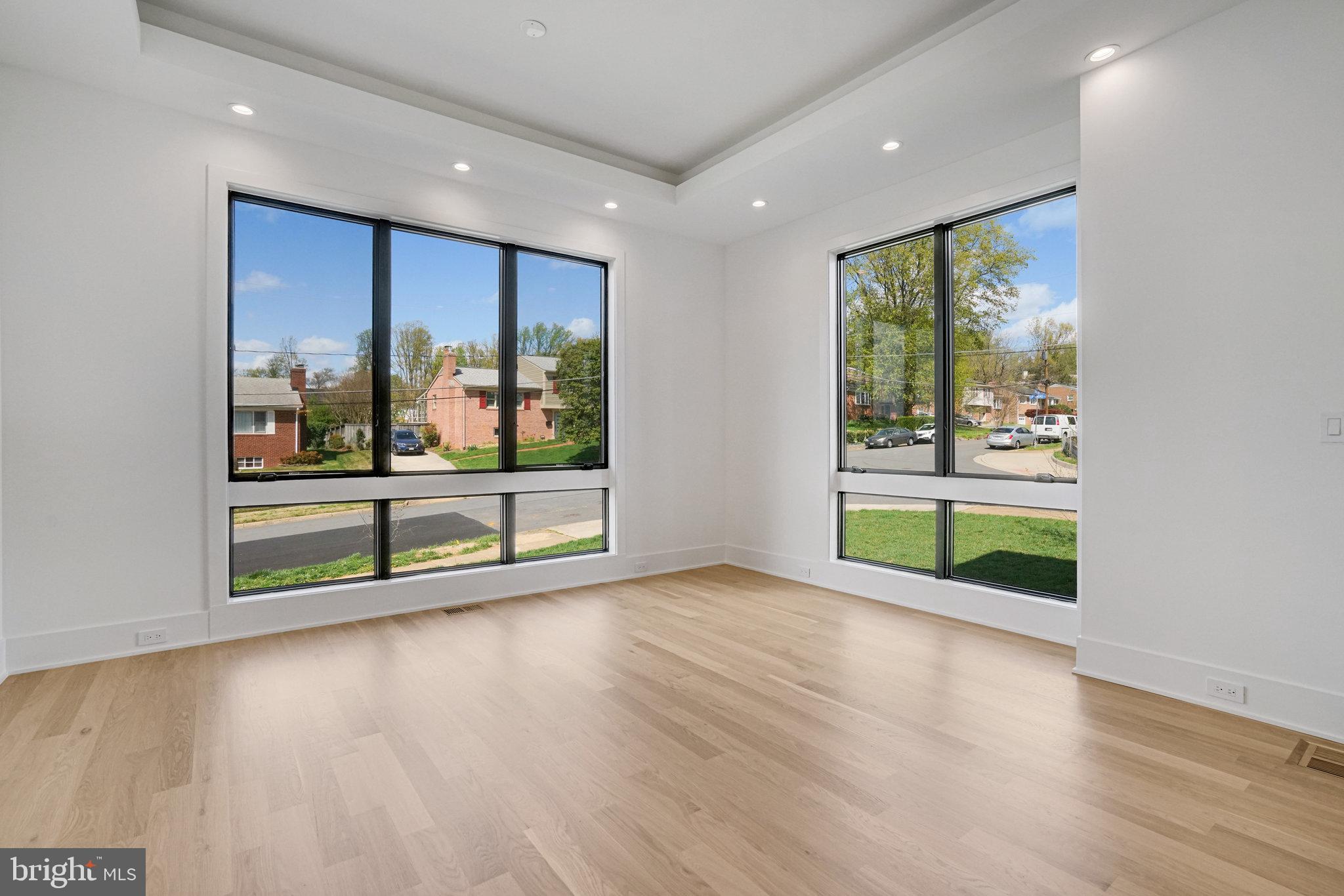 POWHATAN HILLS - Residential