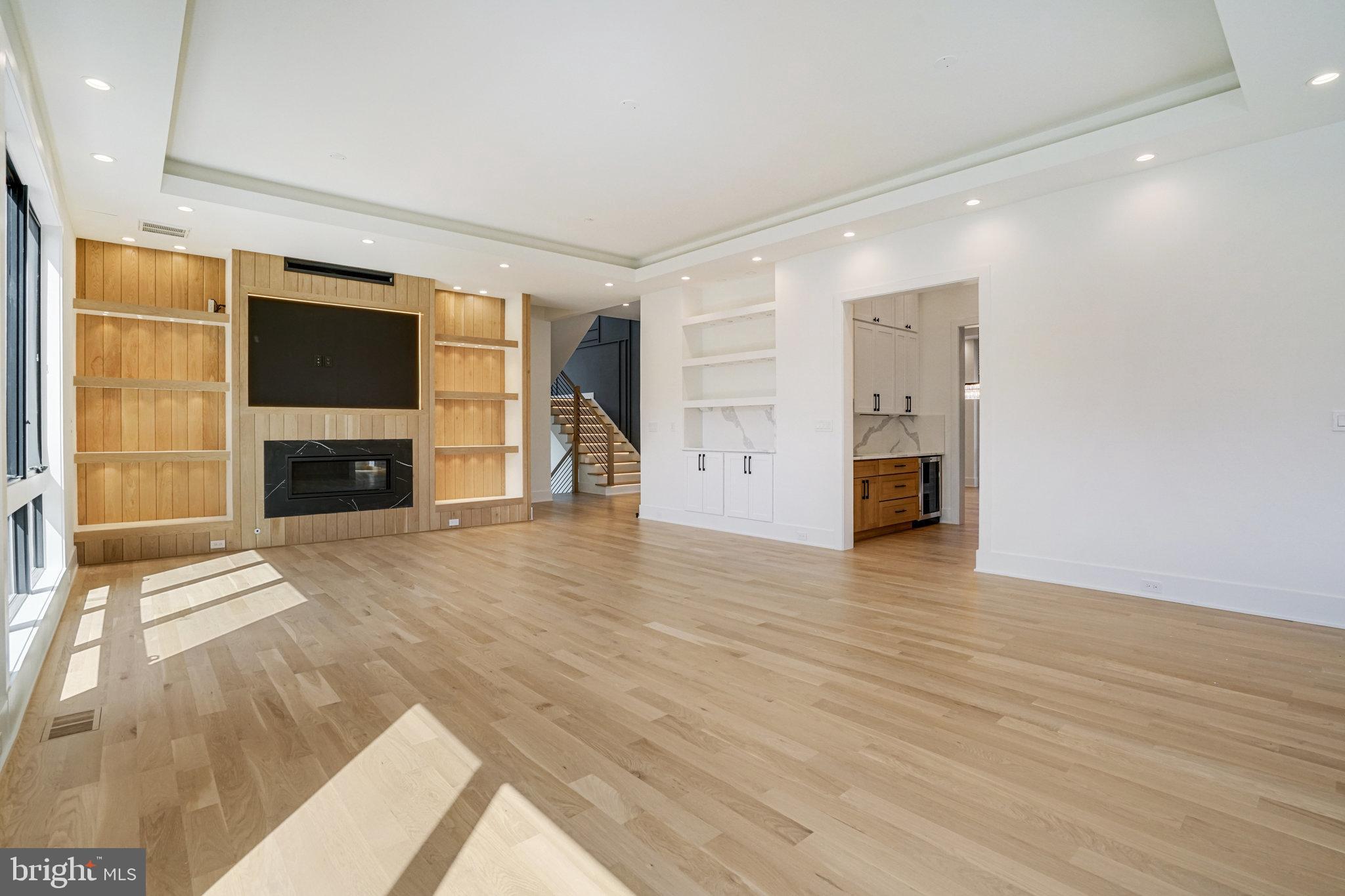 POWHATAN HILLS - Residential