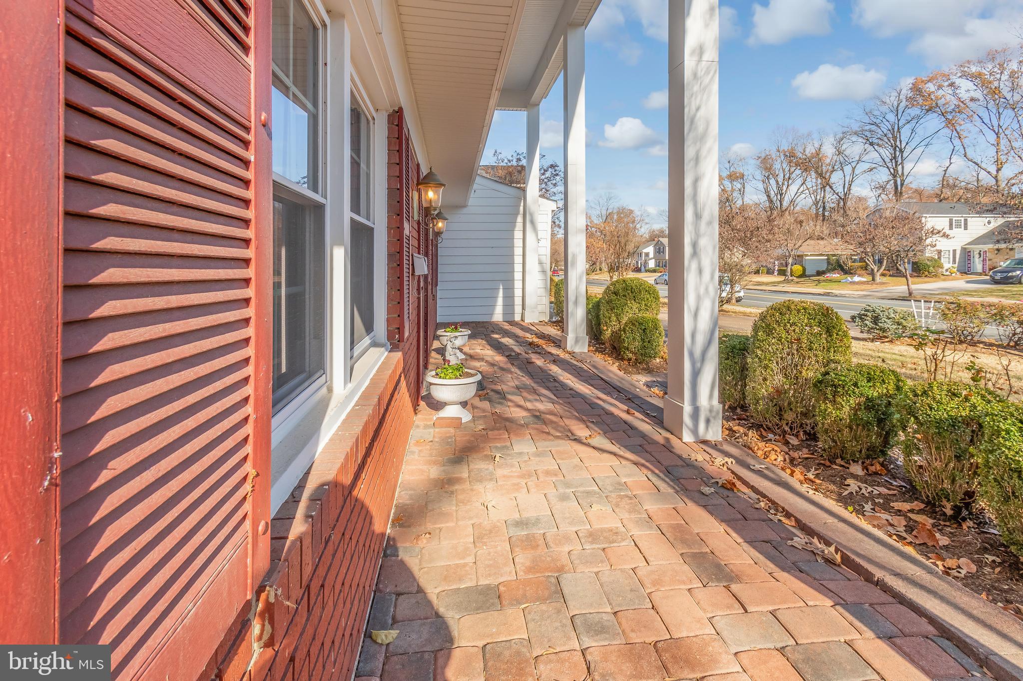 CROFTON WOODS - Residential