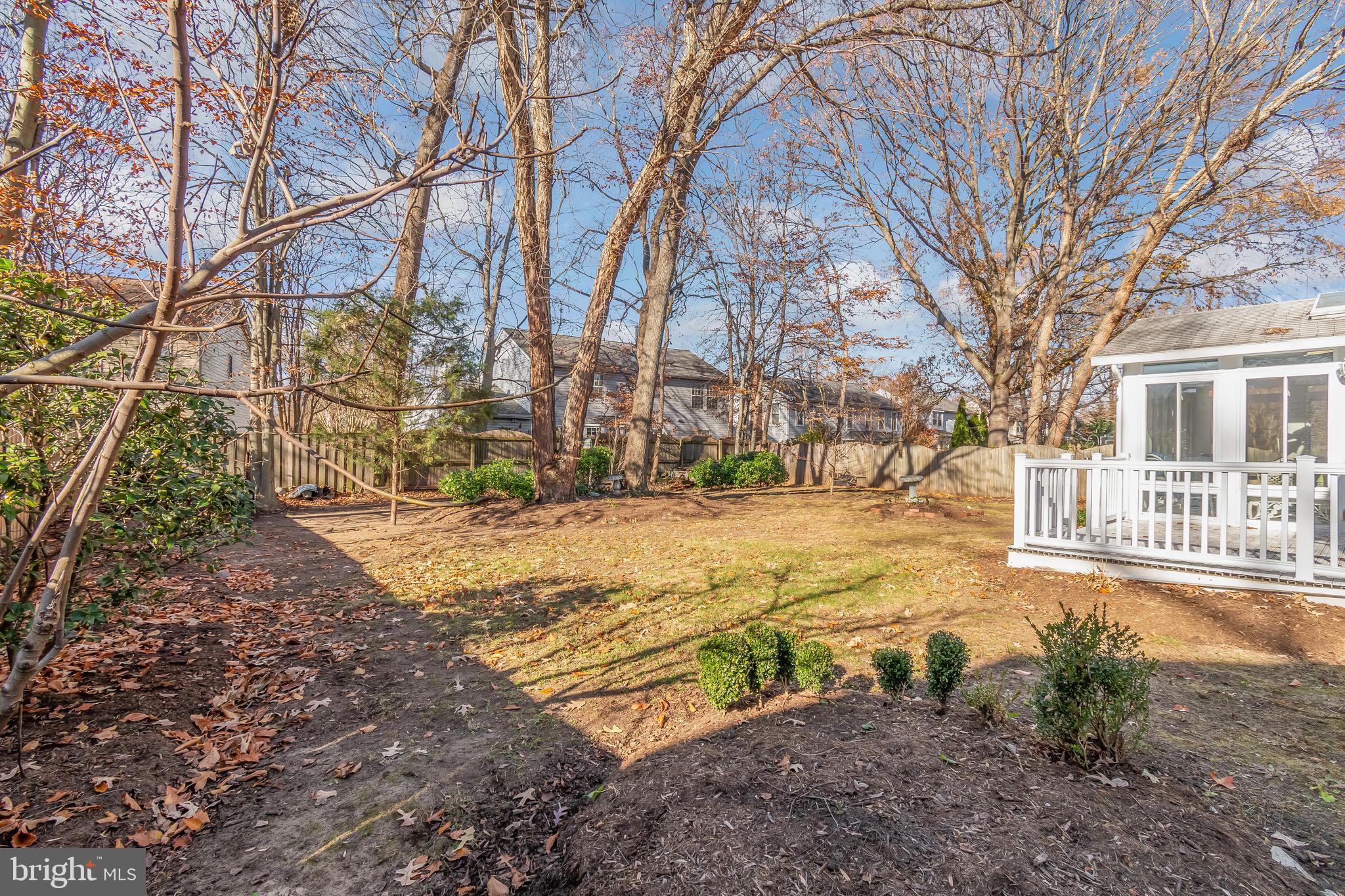 CROFTON WOODS - Residential