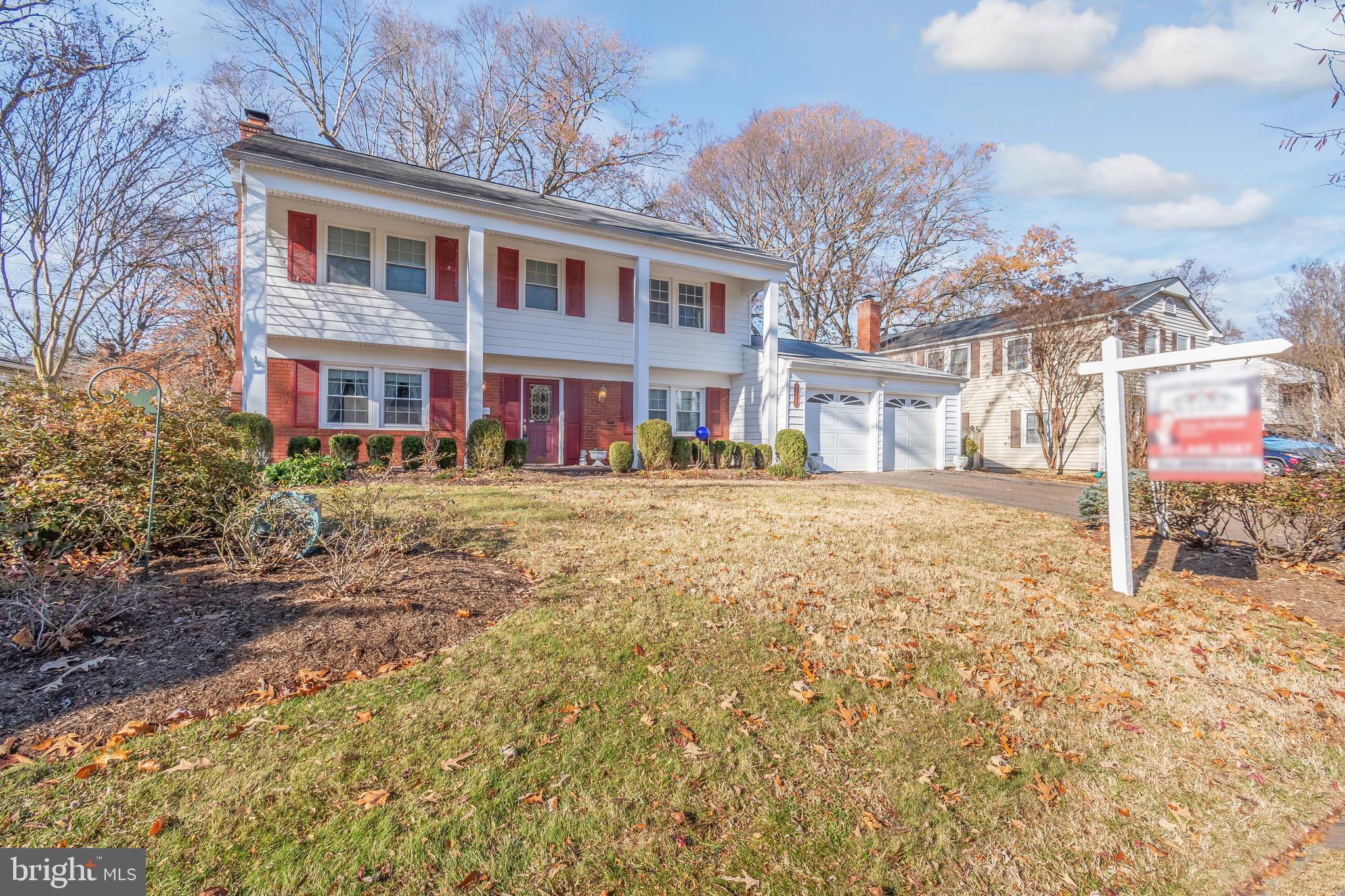 CROFTON WOODS - Residential