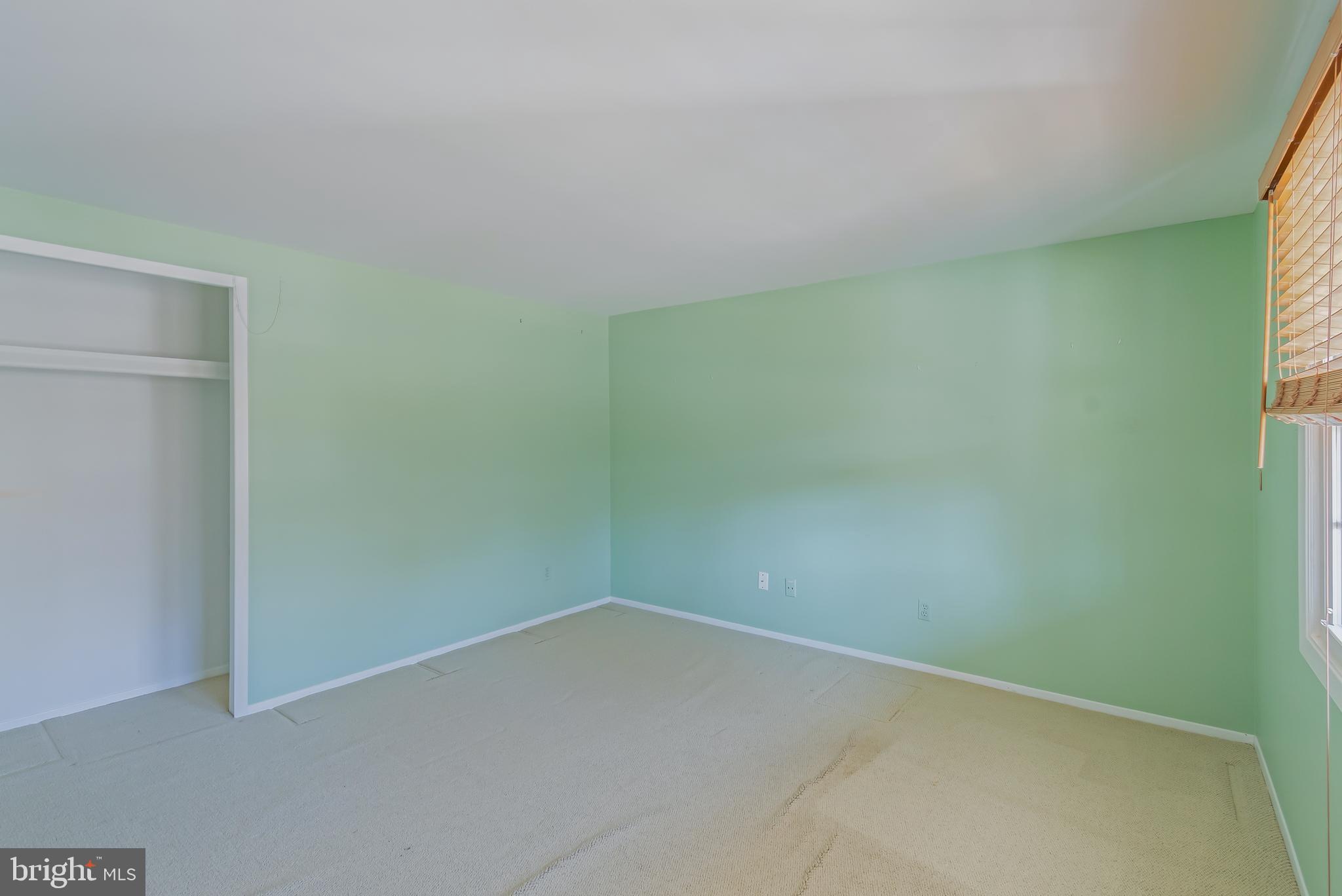 CROFTON WOODS - Residential