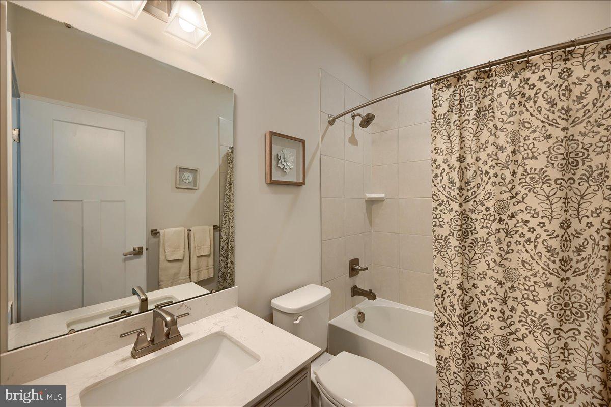 REGENTS GLEN TOWNHOME - Residential