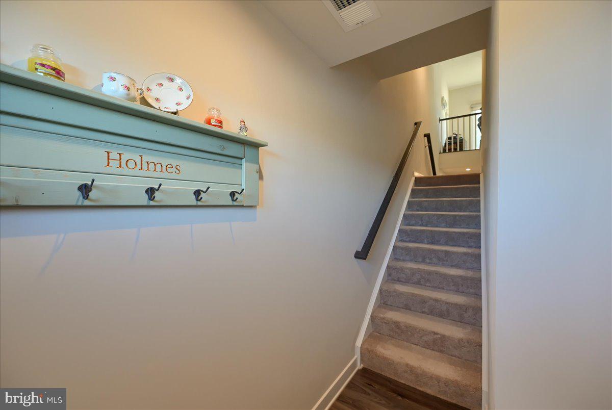 REGENTS GLEN TOWNHOME - Residential