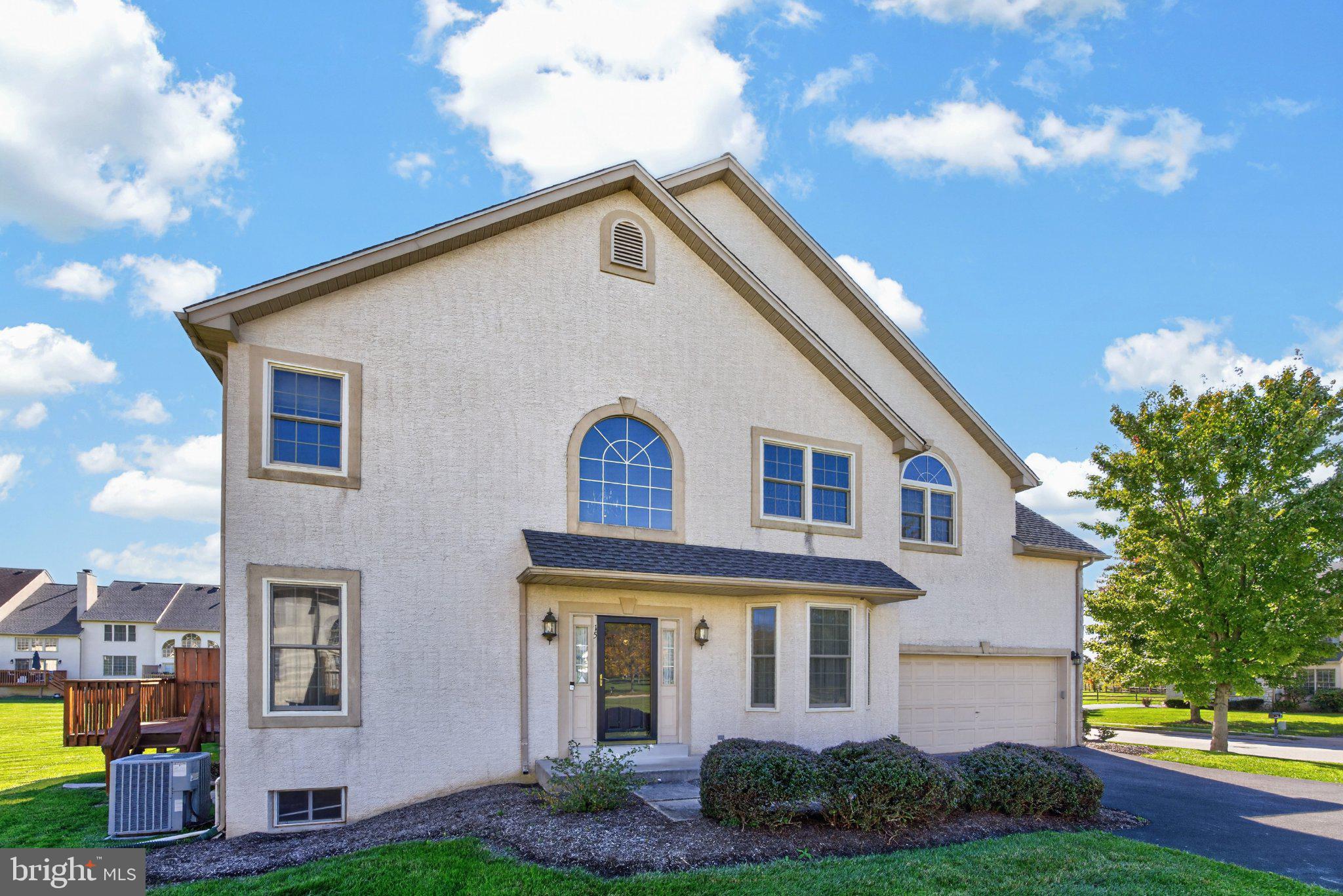 15 GRANVILLE WAY