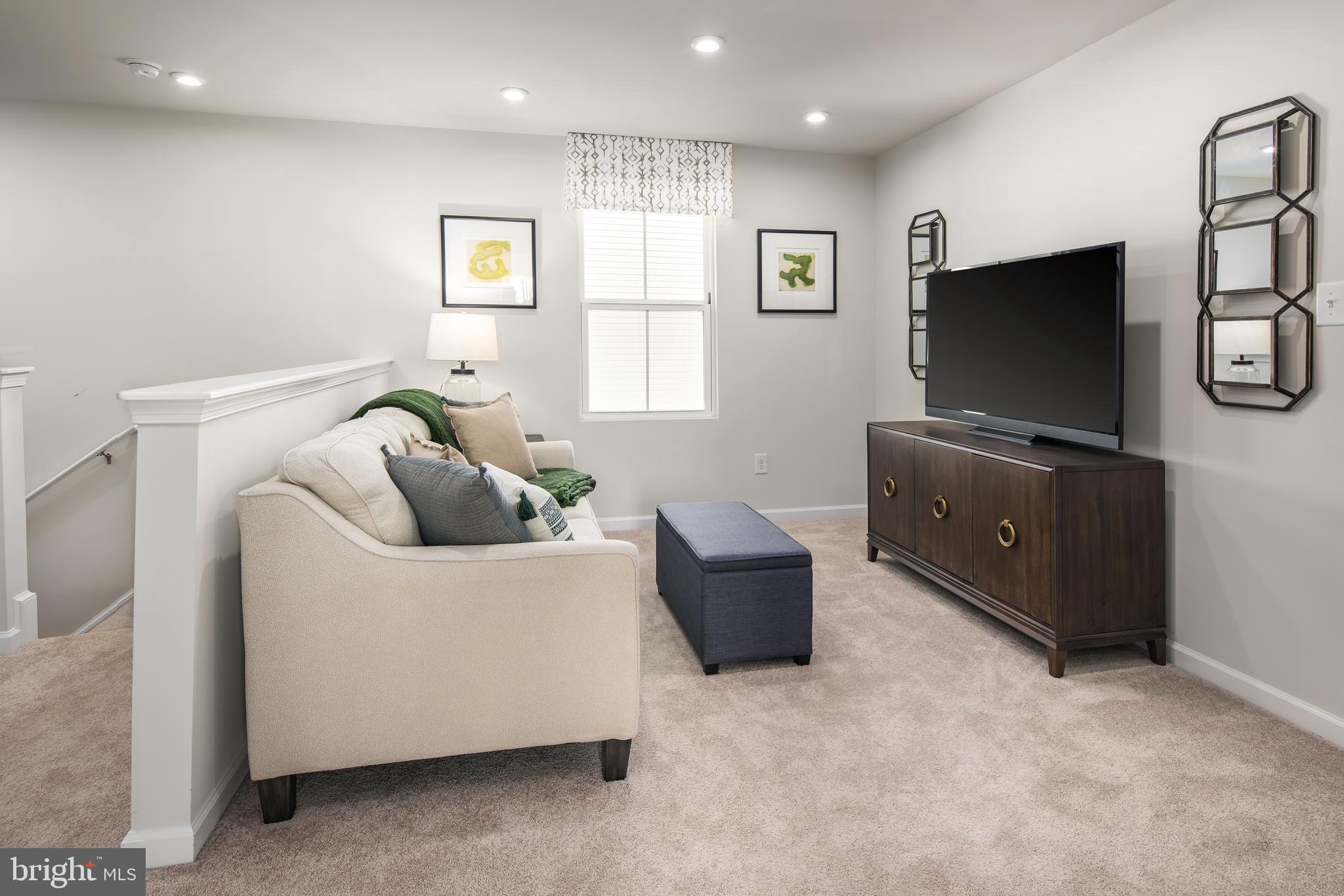 GREEN RIDGE MANOR - Residential