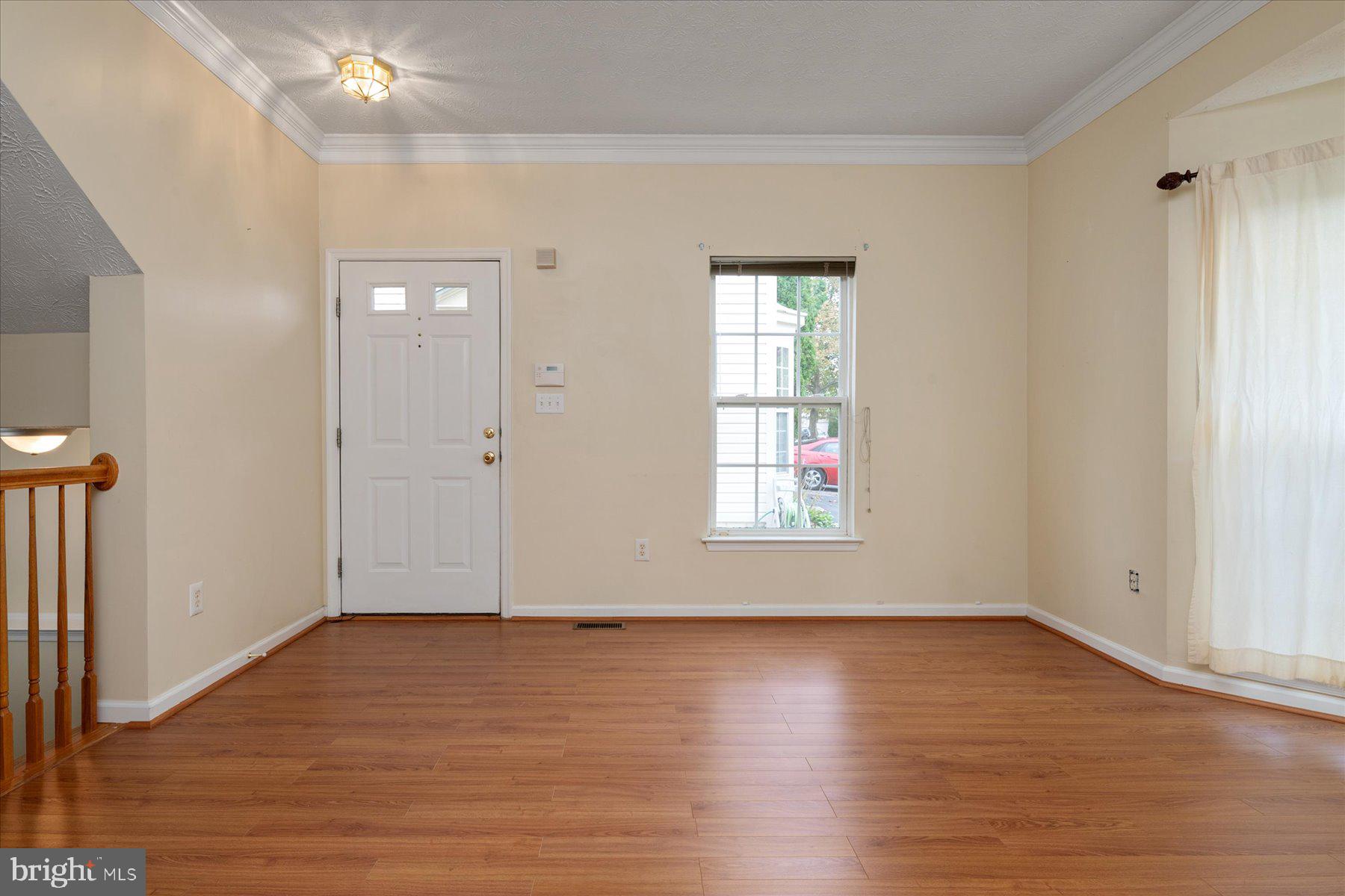 214 NOB HILL WAY