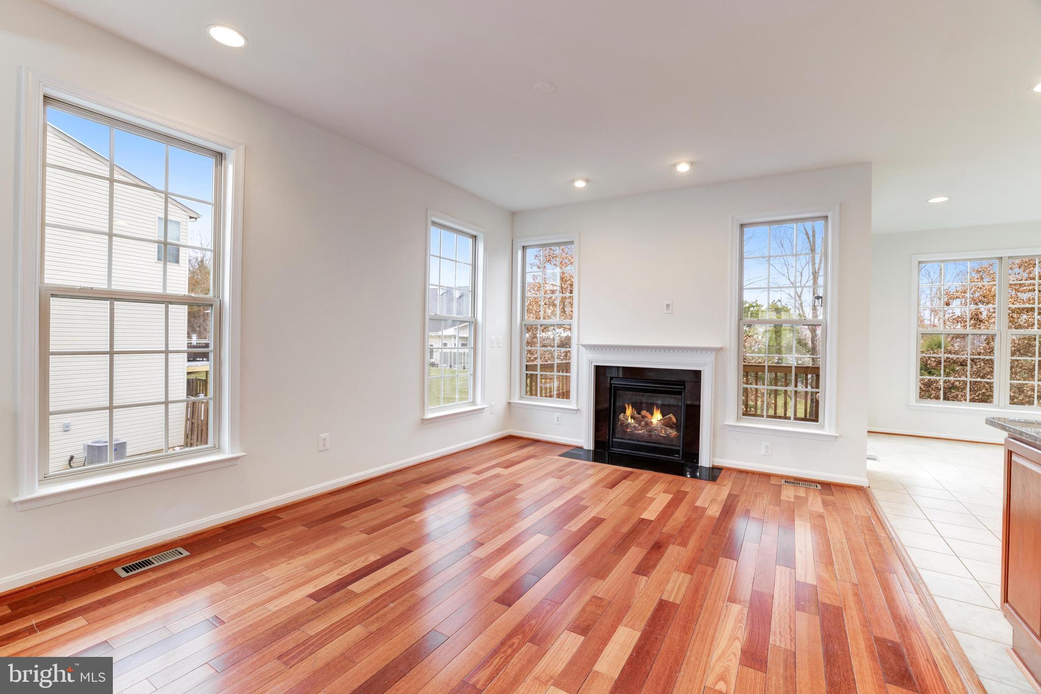 ALEXANDERS CHASE - Residential Lease