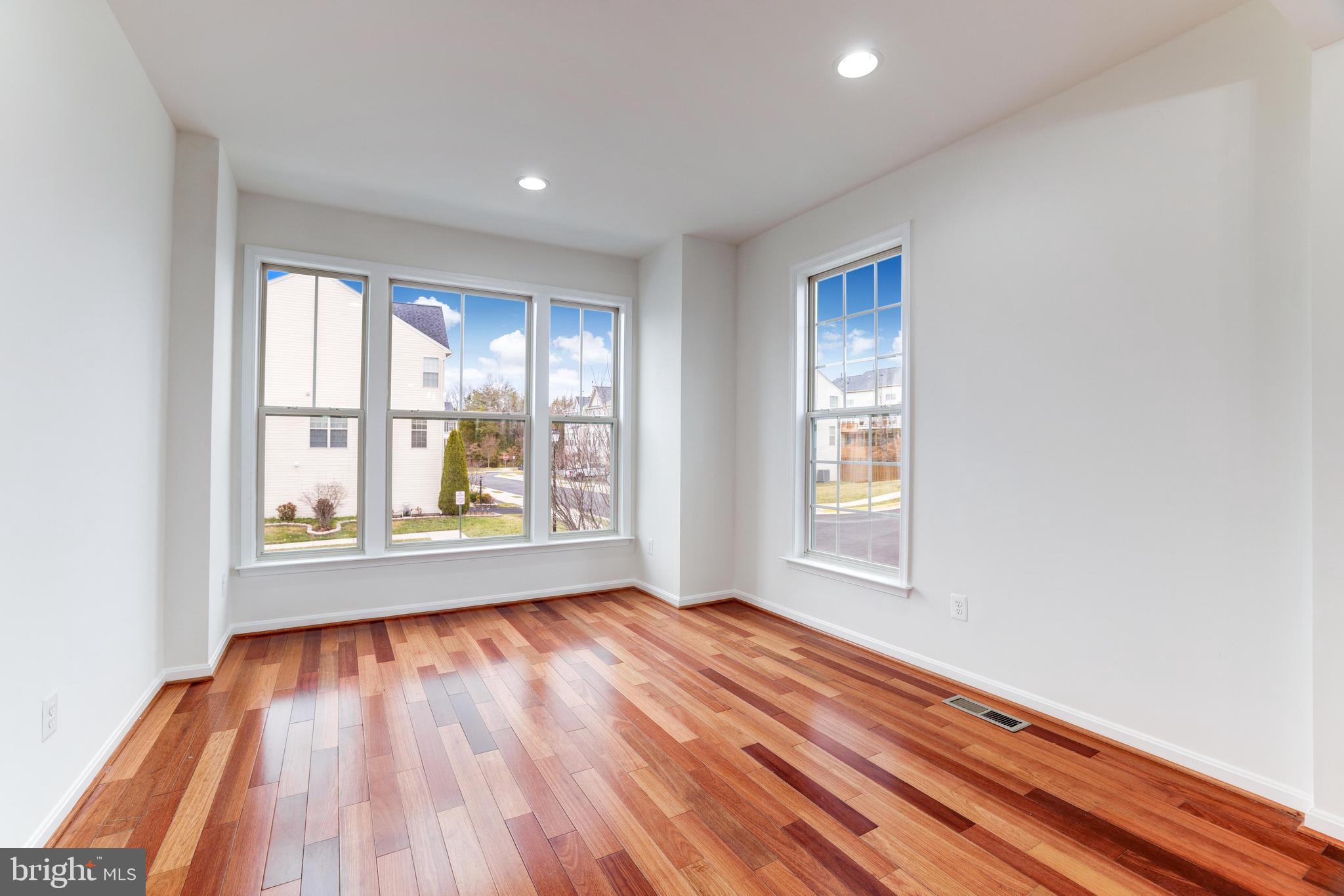 ALEXANDERS CHASE - Residential Lease