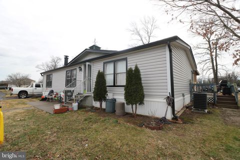 129 DAY COACH CIR MIDDLE RIVER MD 21220