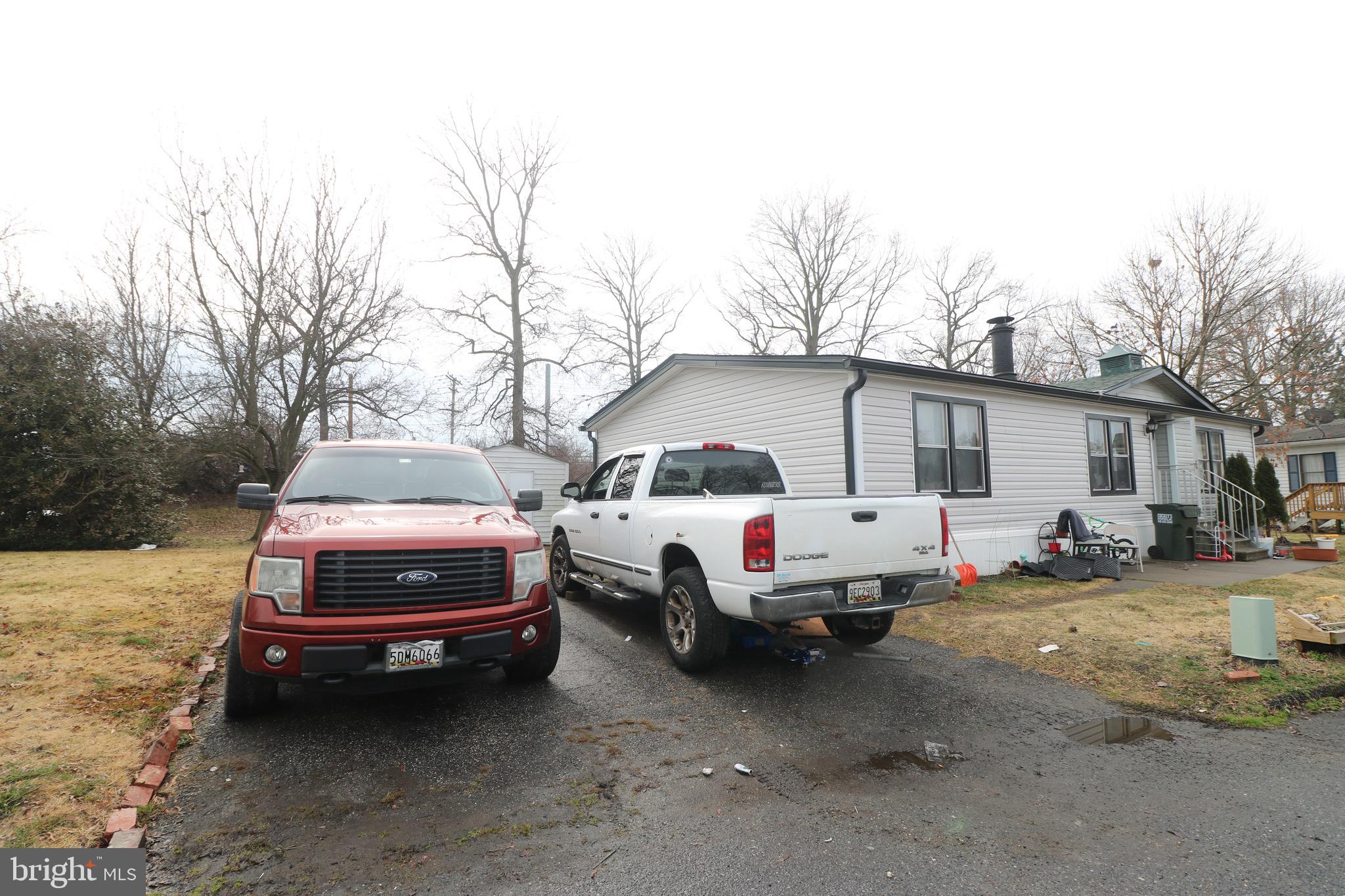 MIDDLE RIVER - Residential